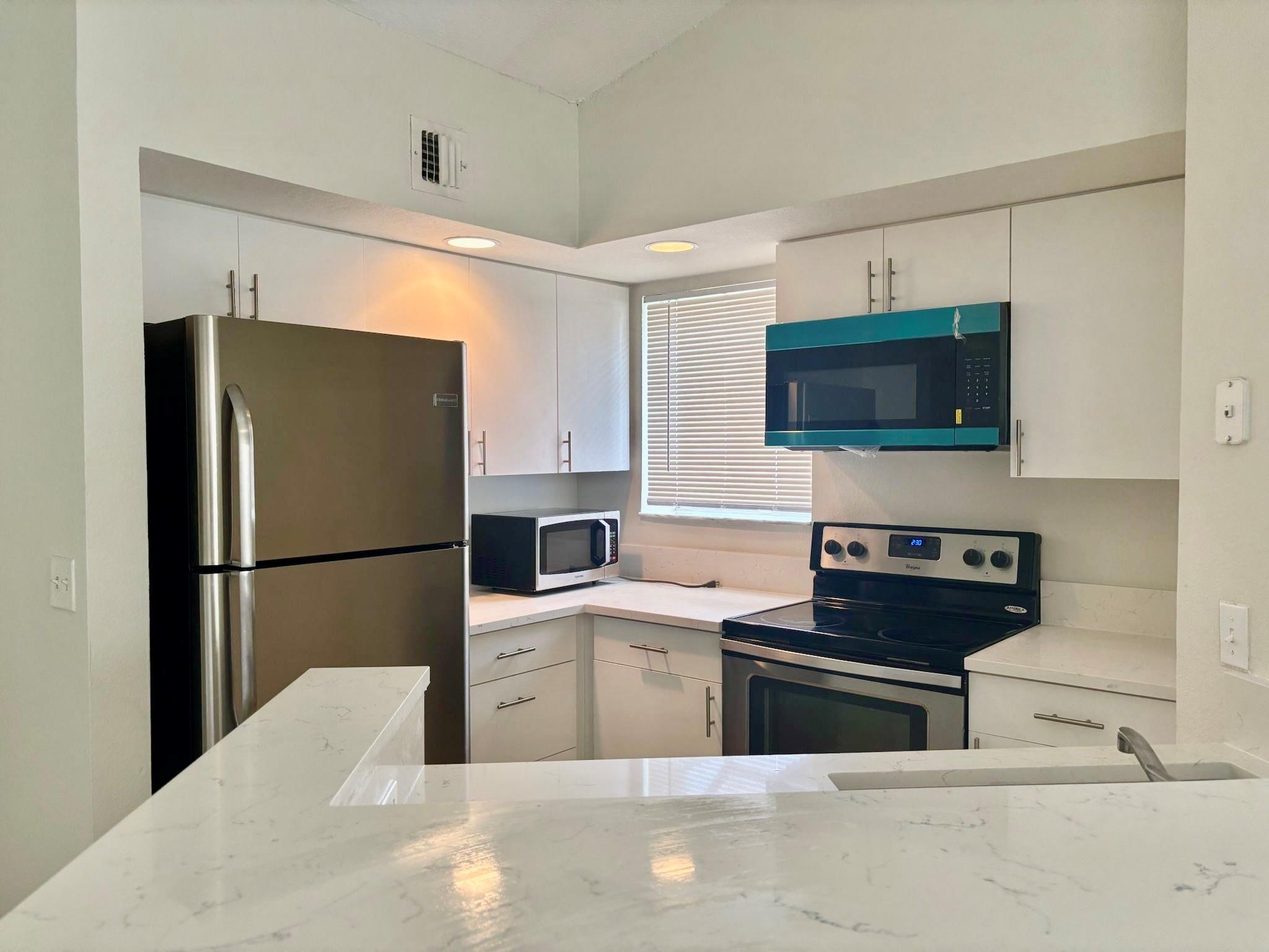 Coral Key Condominium - Residential Lease
