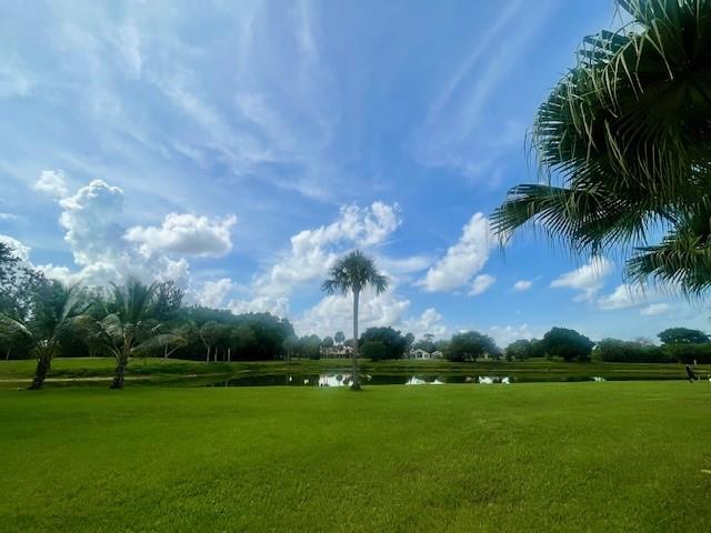 Coral Key Condominium - Residential Lease