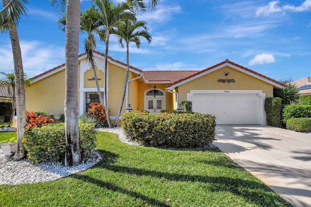 Photo of 19569 Sedgefield Terrace, Boca Raton, FL 33498 (MLS # R11058062)