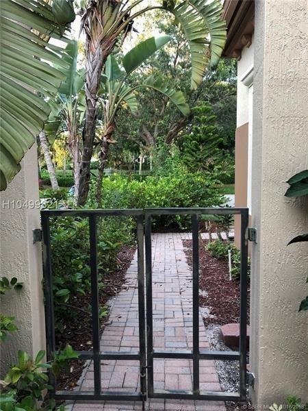 HERON BAY 6 - Residential Lease