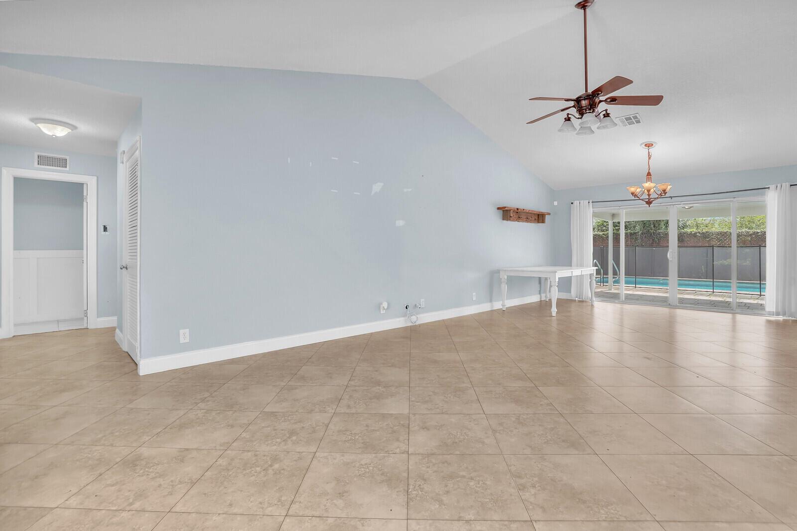 DELRAY GARDEN ESTATES 2 - Residential