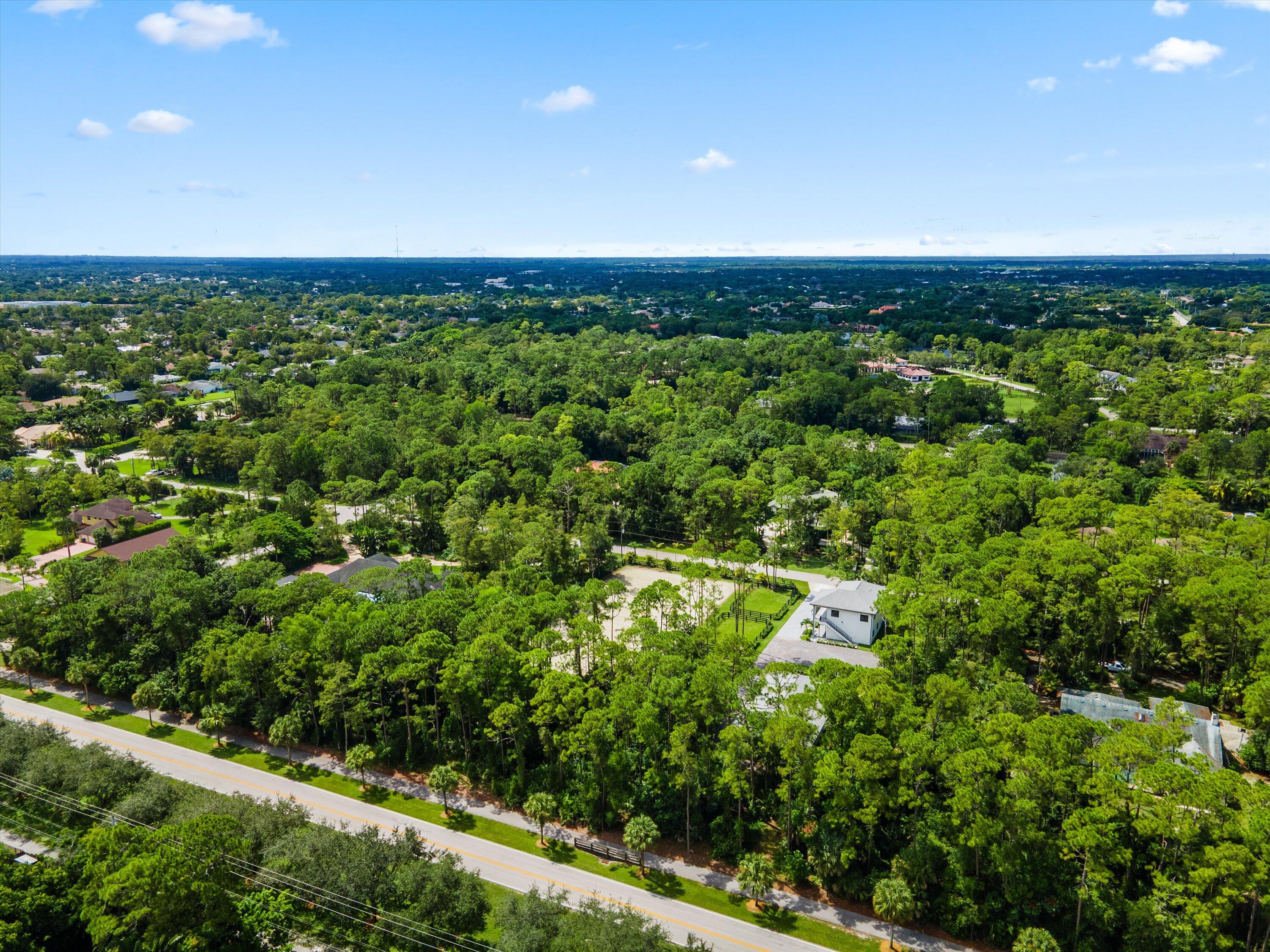 PADDOCK PARK 2 OF WELLING - Residential