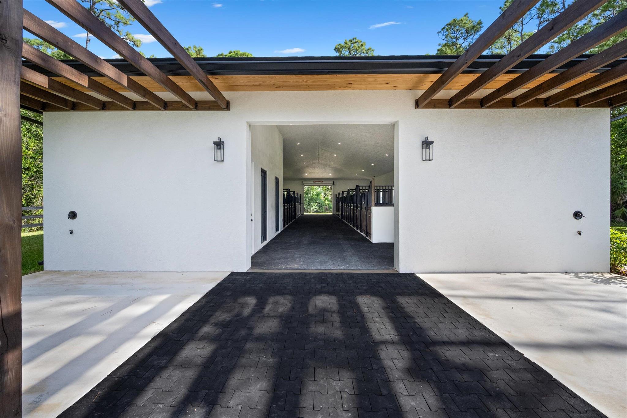 PADDOCK PARK 2 OF WELLING - Residential