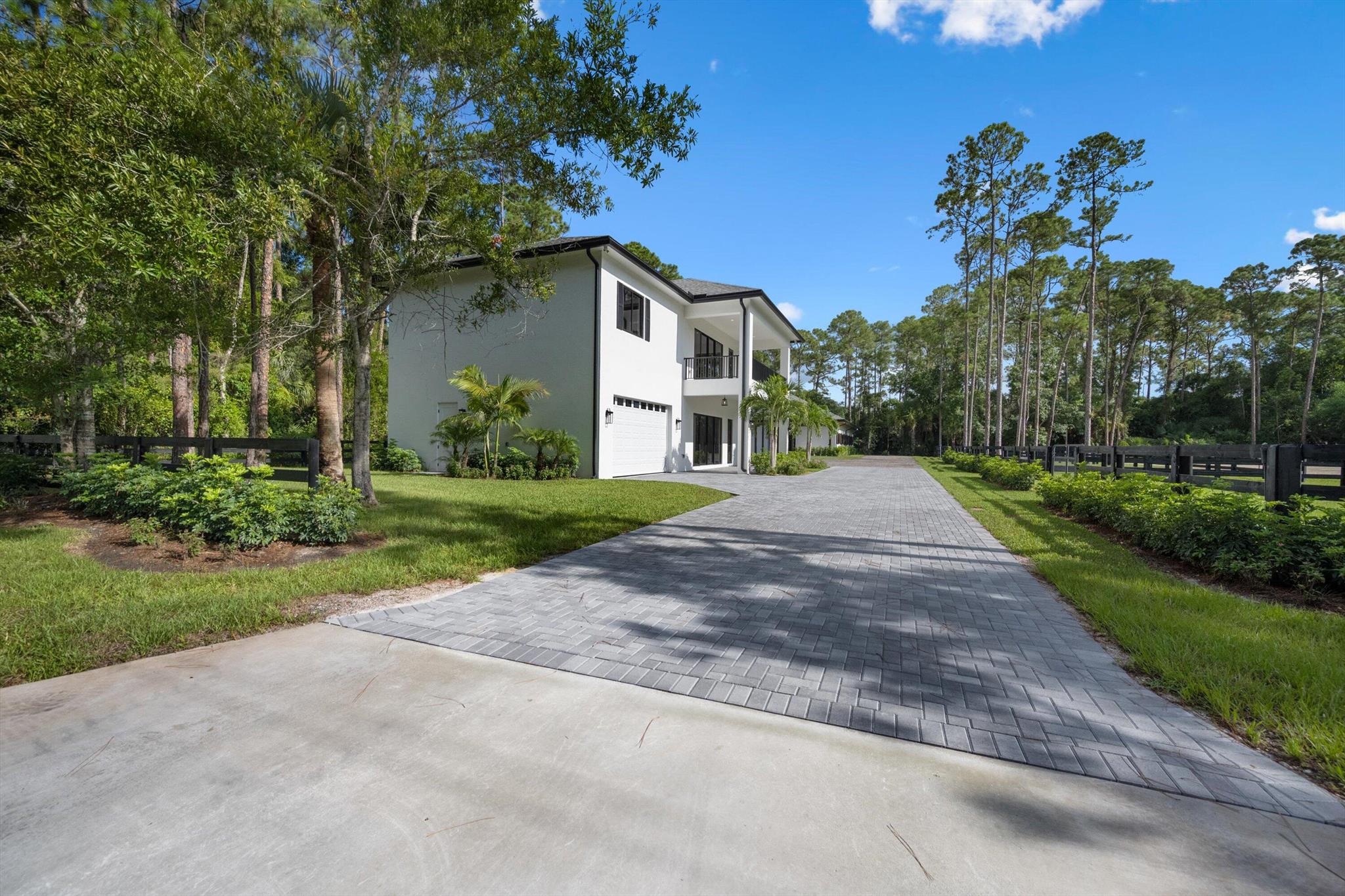 PADDOCK PARK 2 OF WELLING - Residential