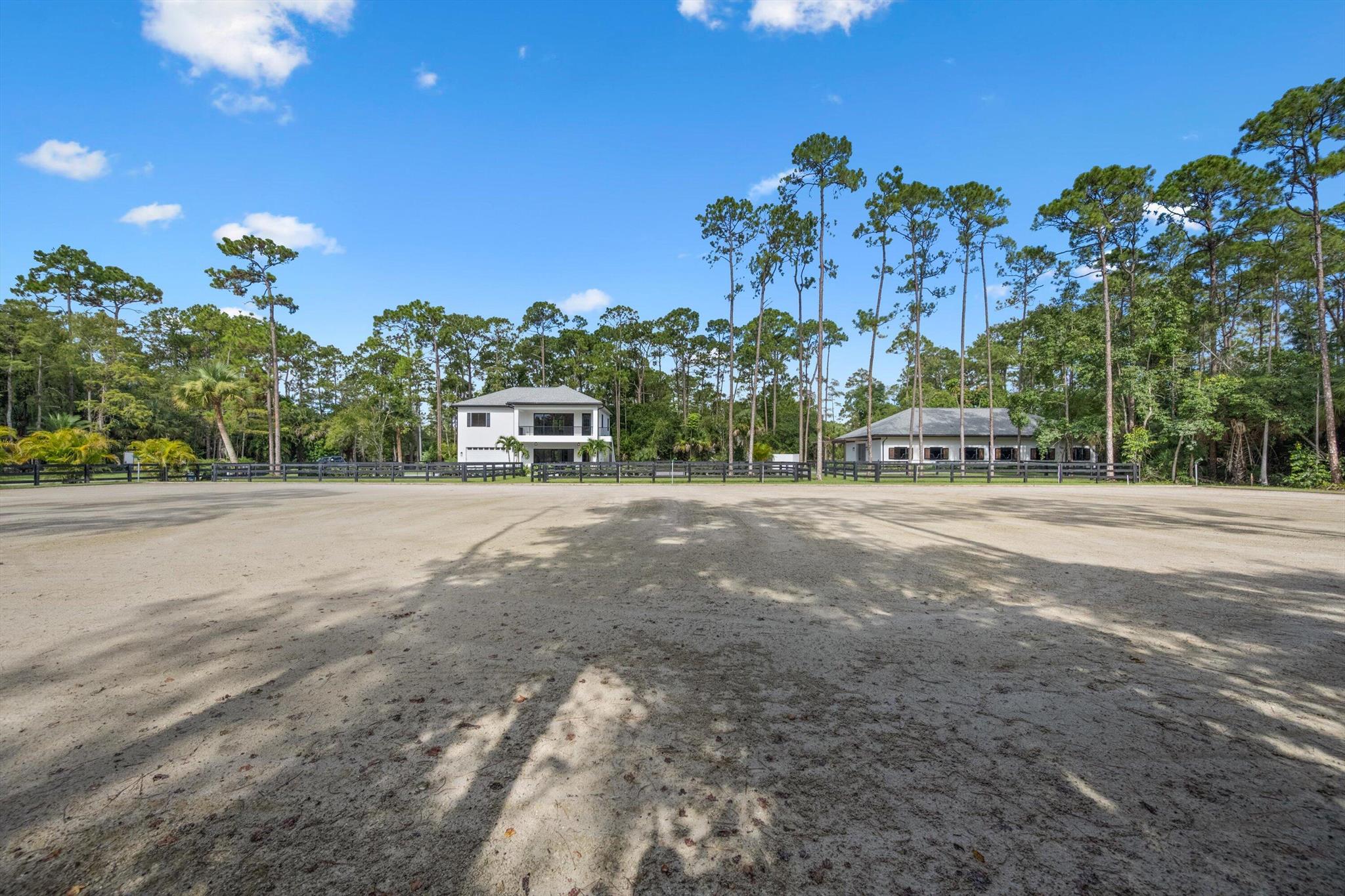 PADDOCK PARK 2 OF WELLING - Residential