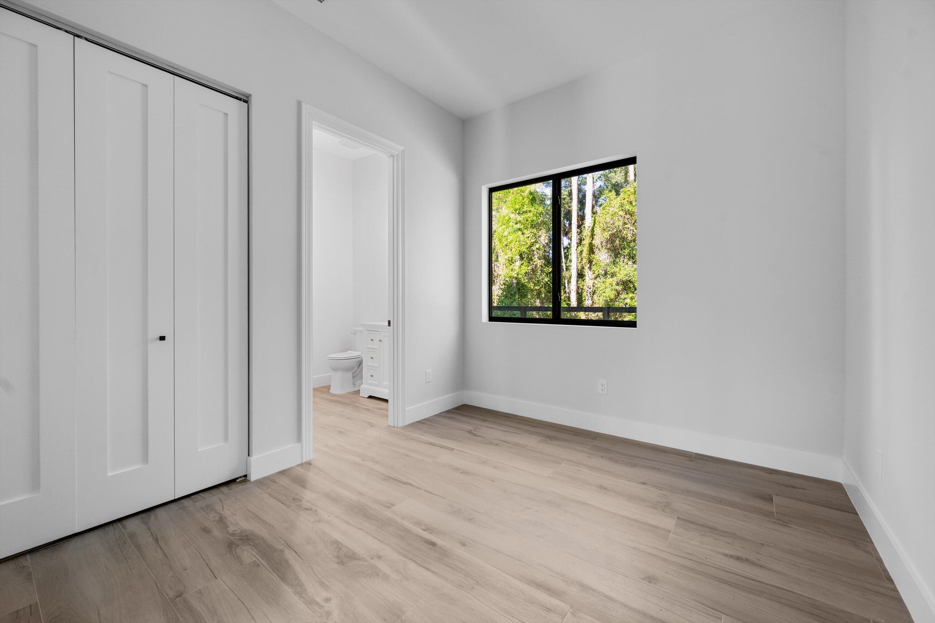 PADDOCK PARK 2 OF WELLING - Residential