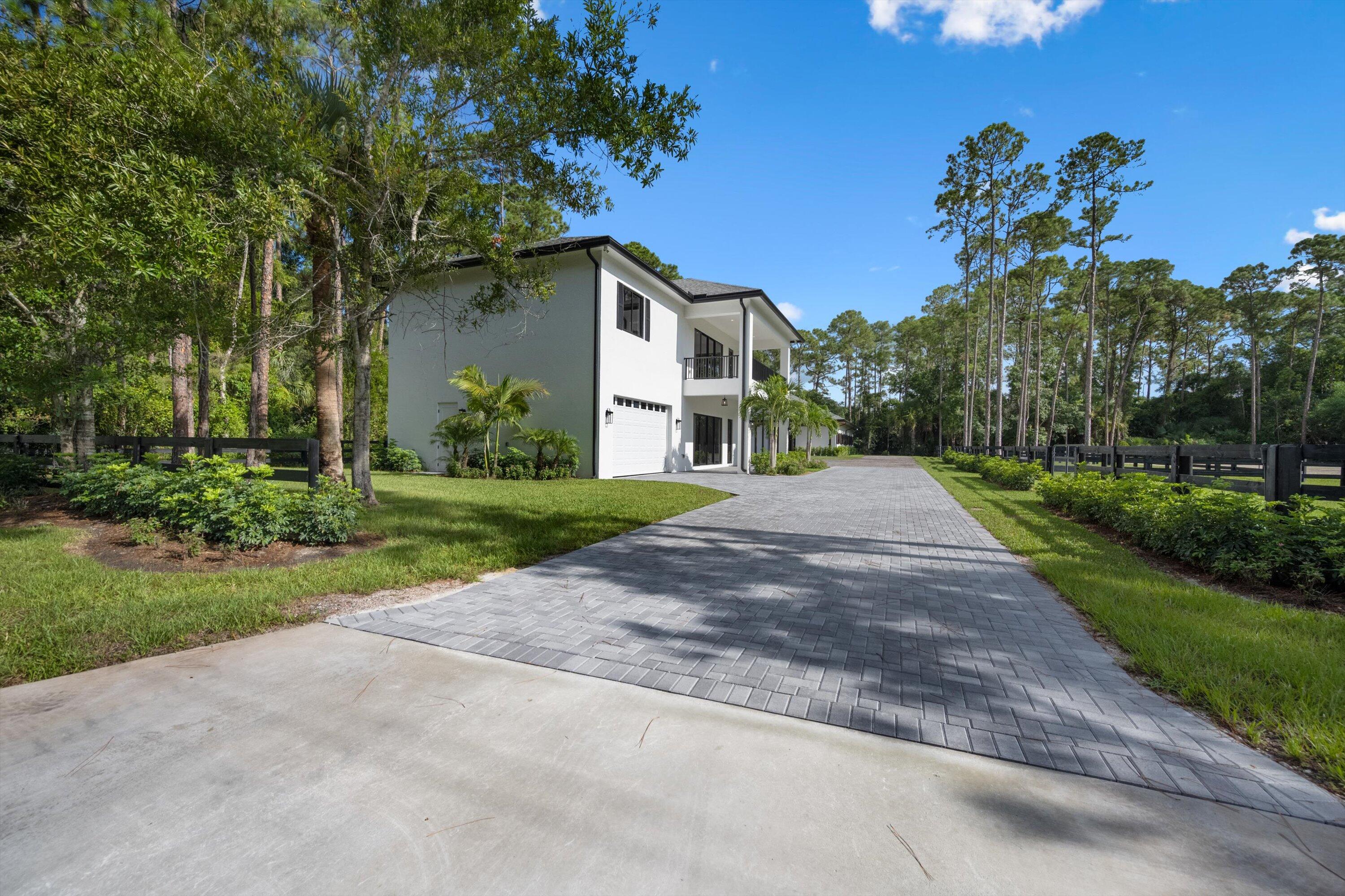 PADDOCK PARK 2 OF WELLING - Residential