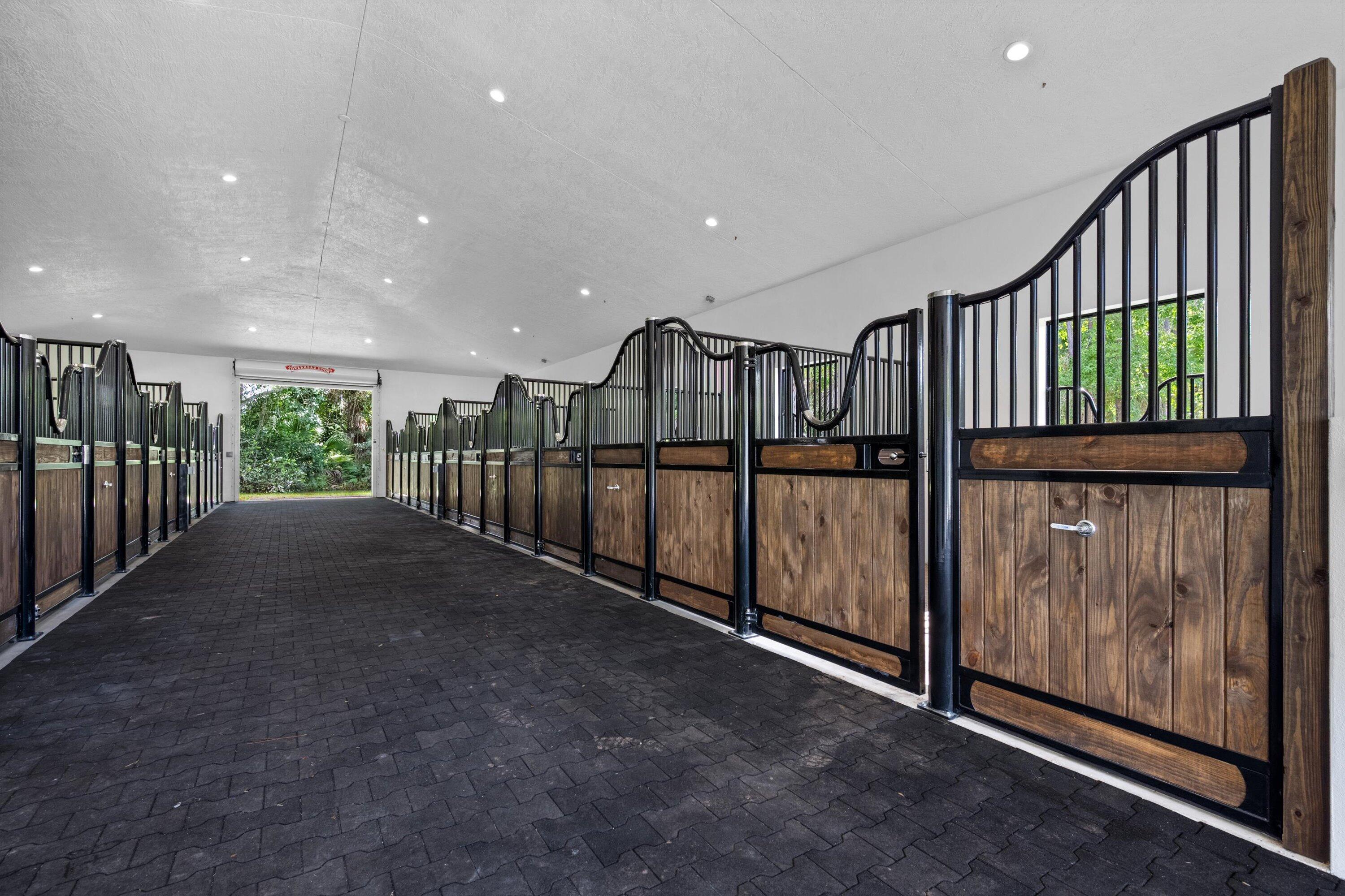 PADDOCK PARK 2 OF WELLING - Residential