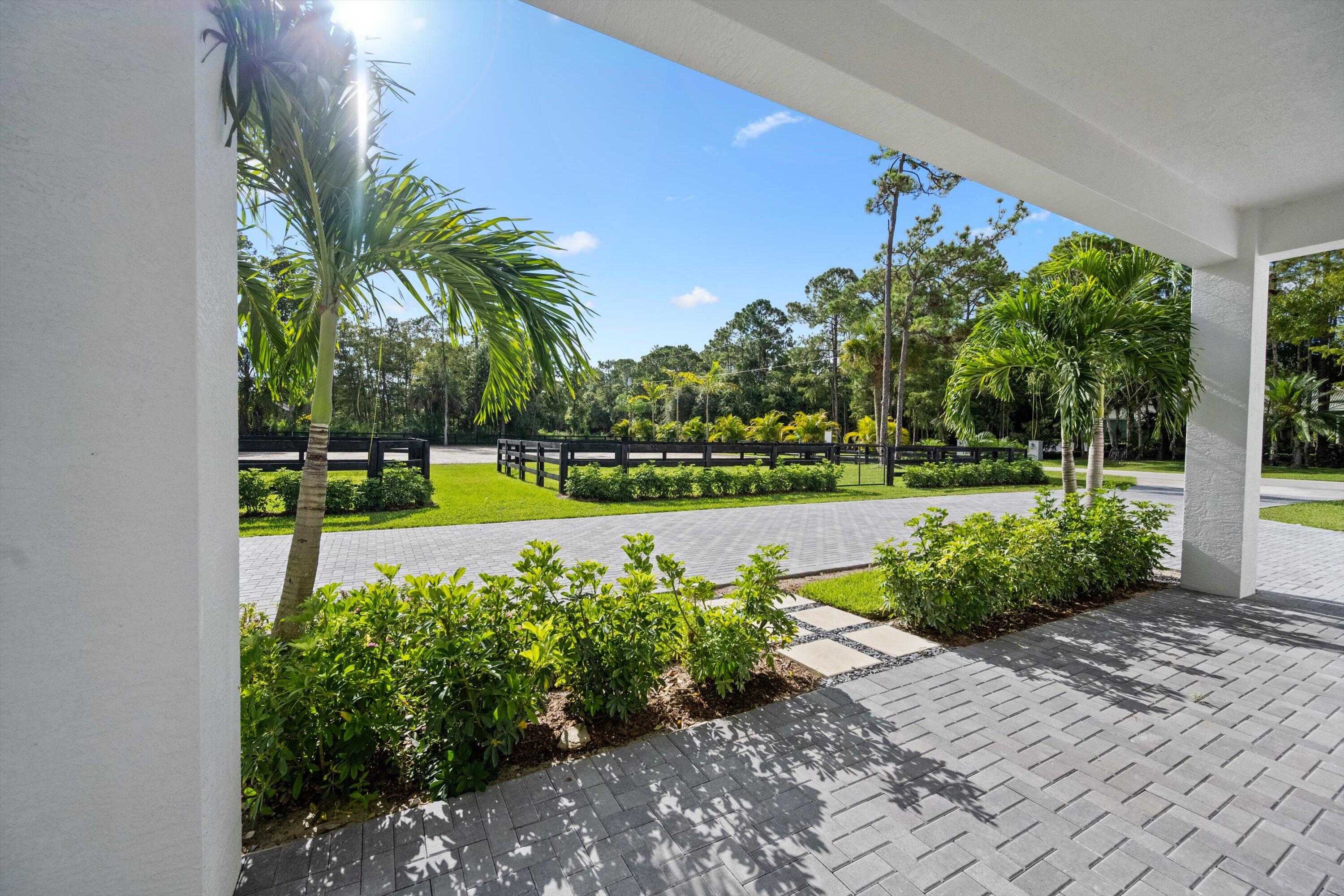 PADDOCK PARK 2 OF WELLING - Residential