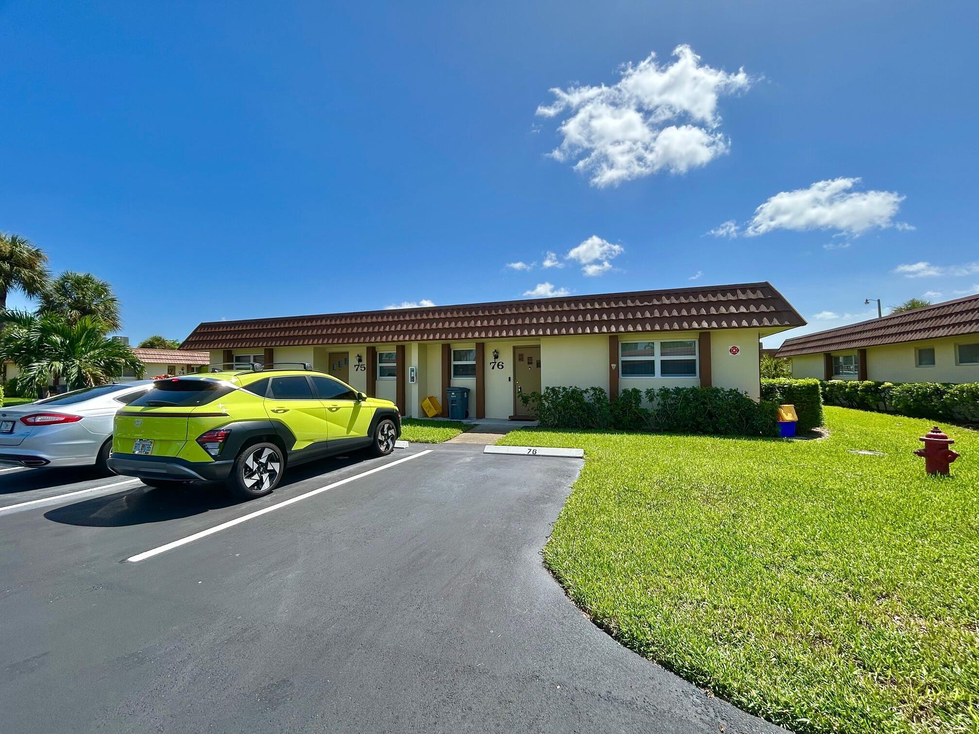 Spacious furnished 2 bedroom 2 bath Villa. 55+ community. Community offers a heated swimming pool, tennis and clubhouse.