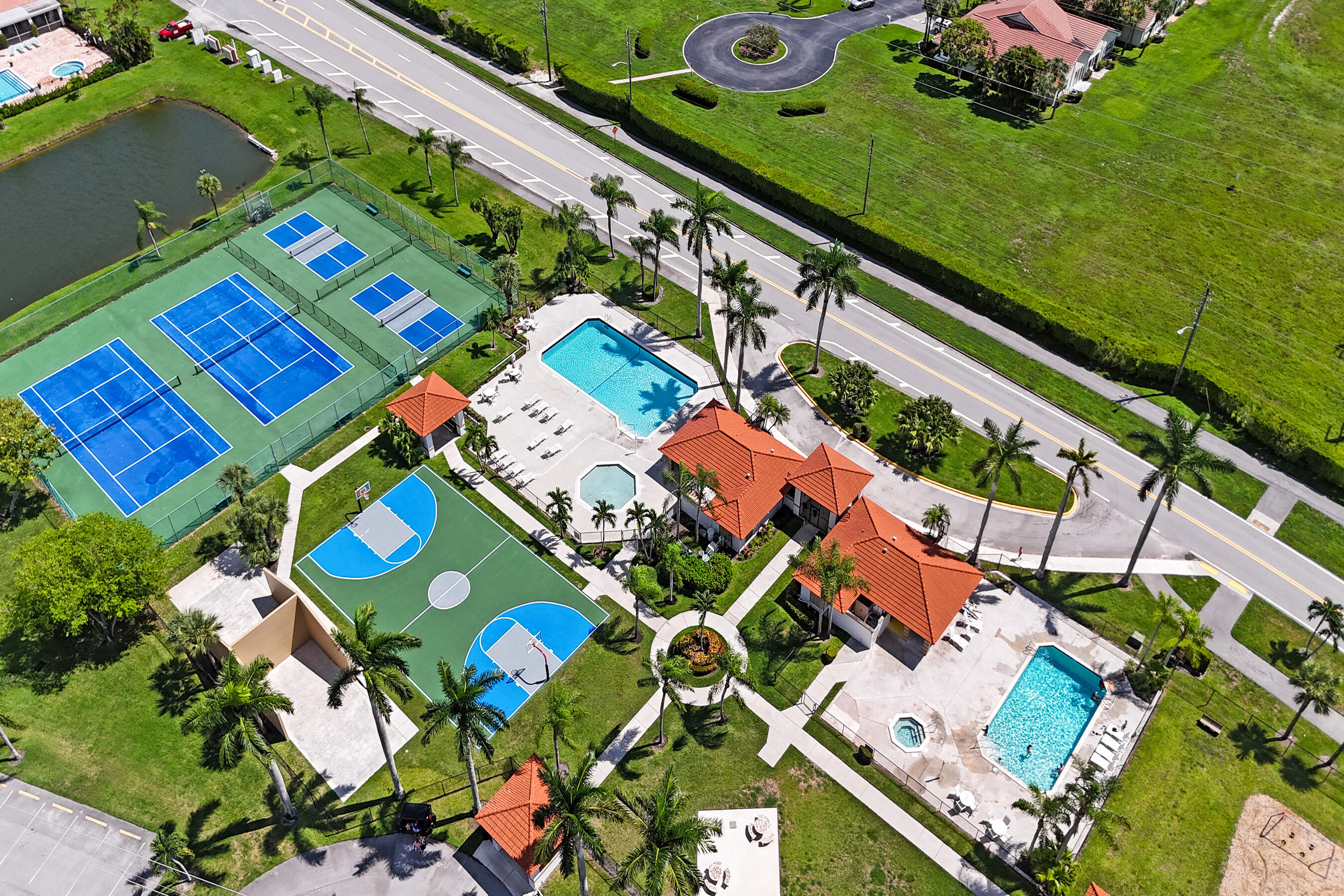 BOCA CHASE TR 9 B - Residential Lease