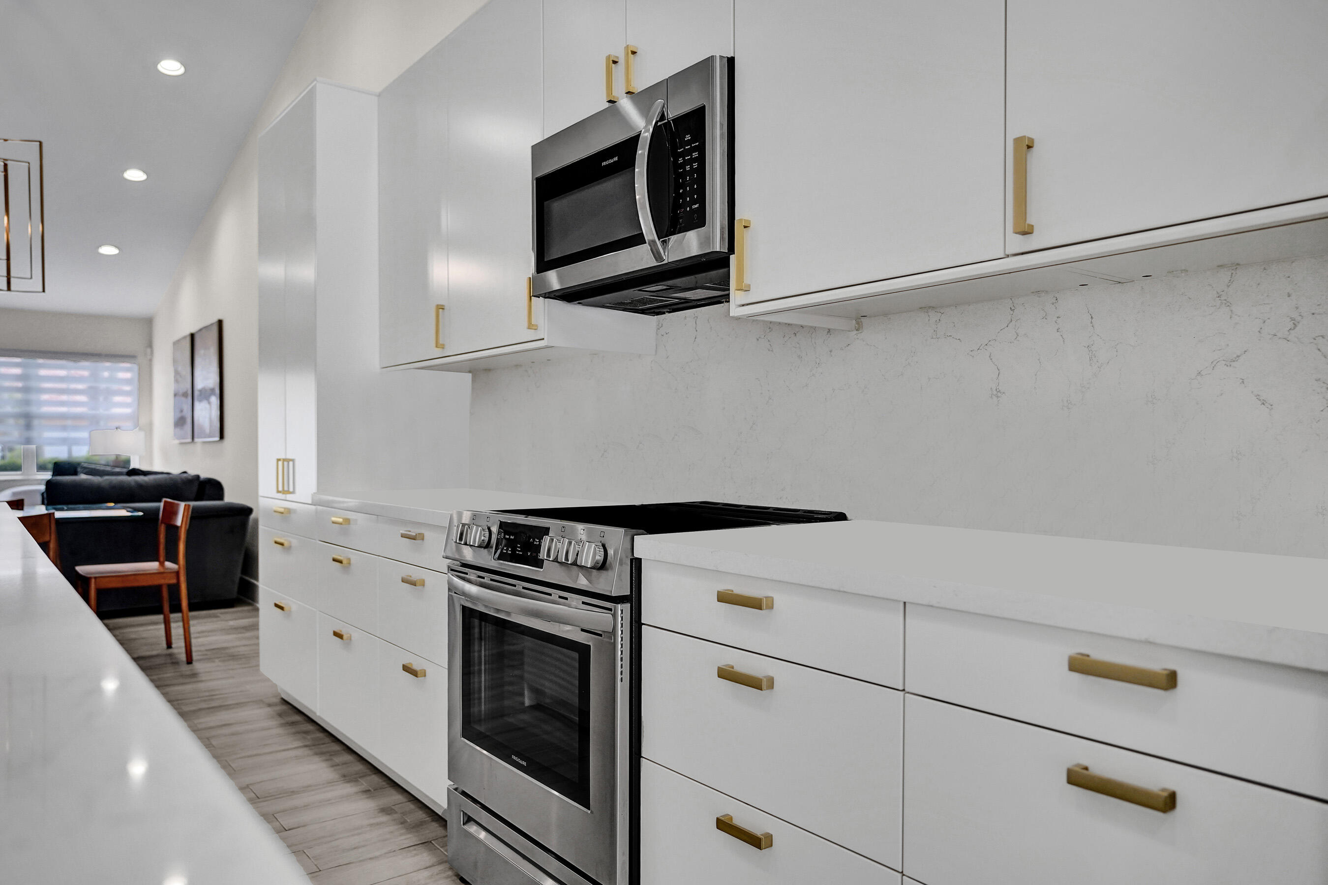 BOCA CHASE TR 9 B - Residential Lease