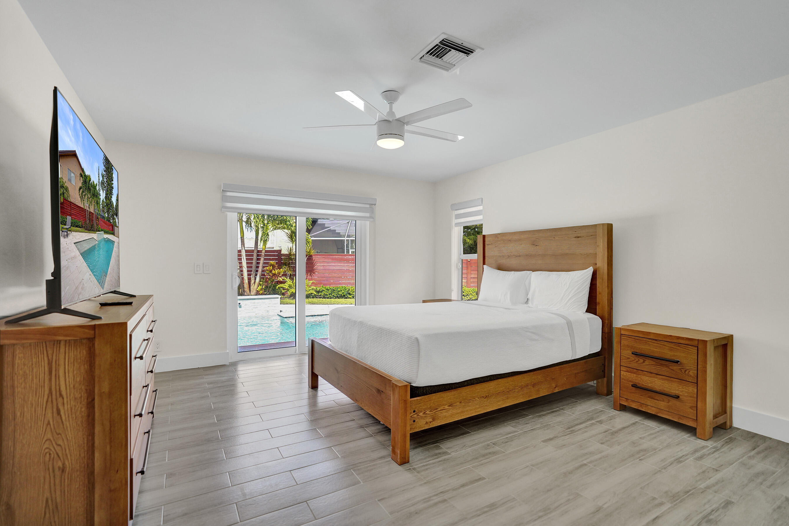 BOCA CHASE TR 9 B - Residential Lease