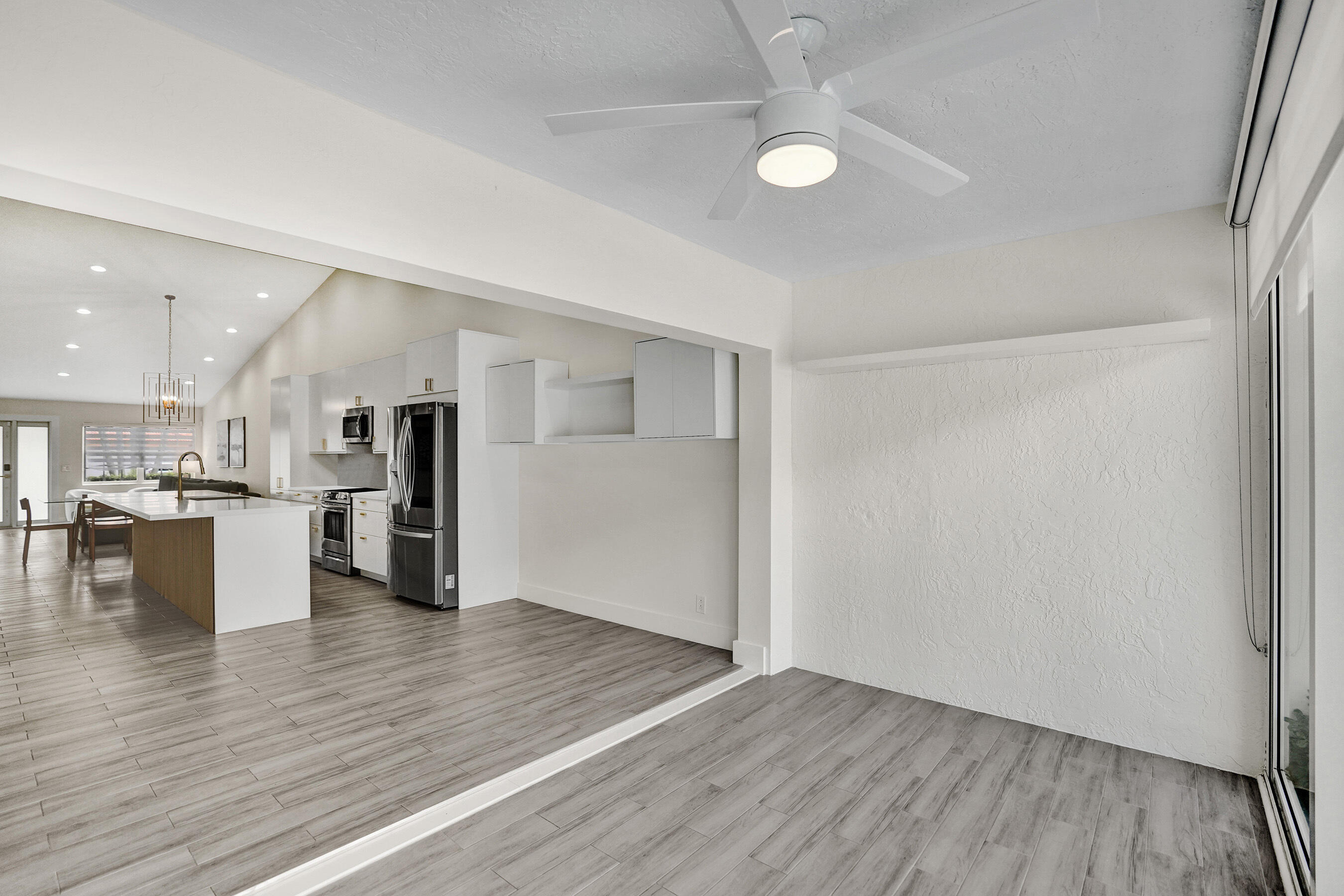 BOCA CHASE TR 9 B - Residential Lease