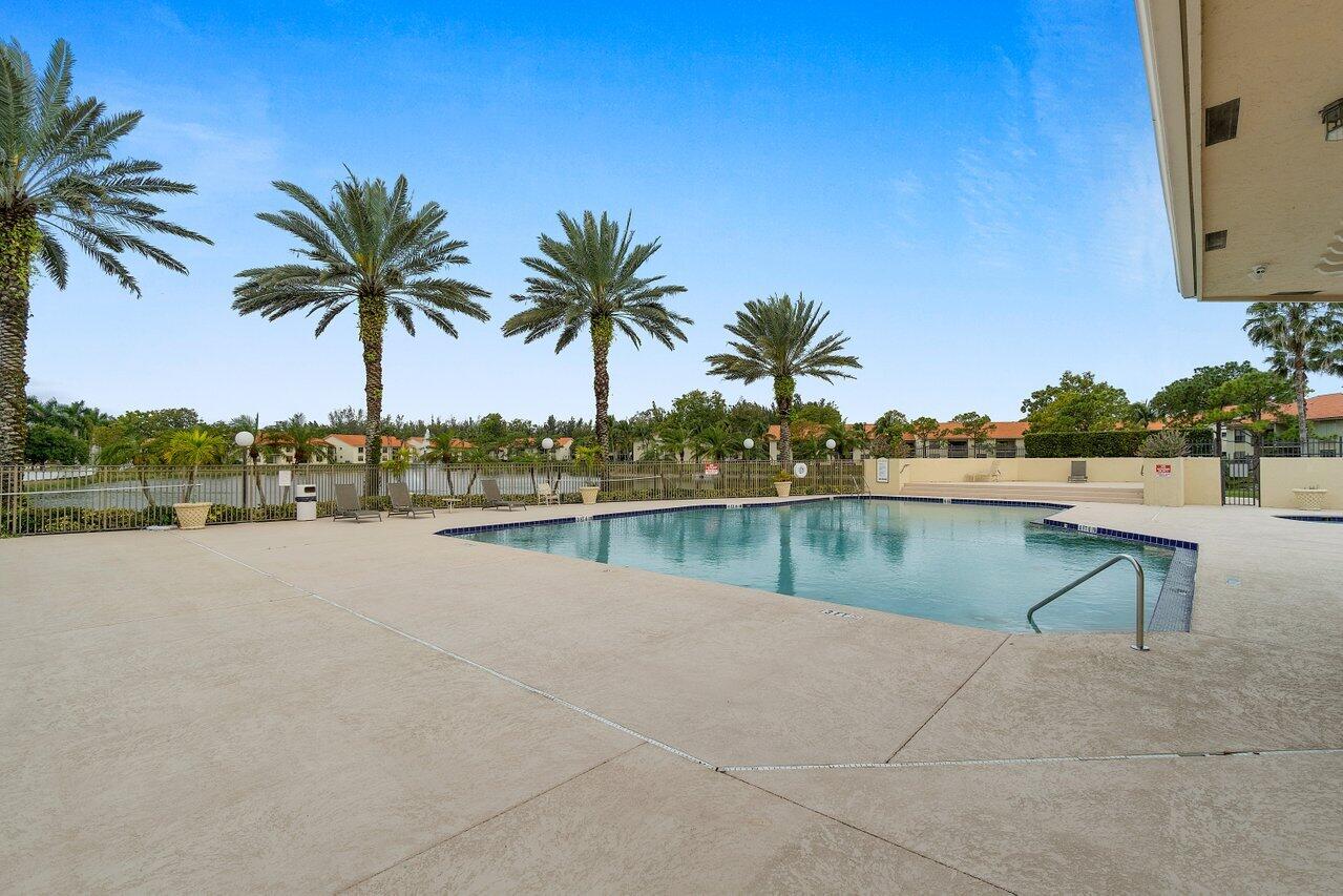 Palm Beach Place Condo - Residential Lease