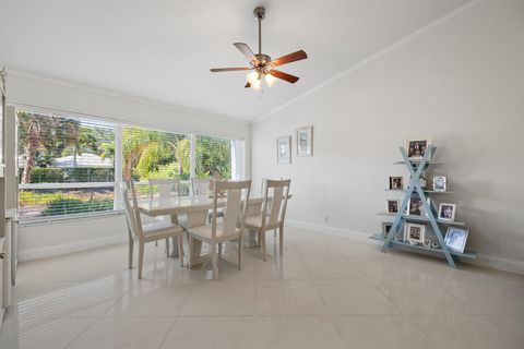 Single Family Residence in Jupiter FL 8753 Riverfront Terrace Ter 8.jpg