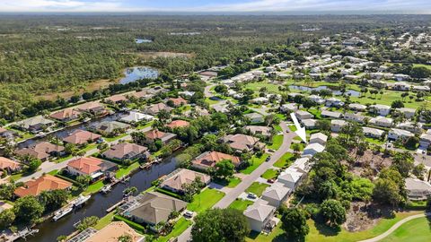 Single Family Residence in Jupiter FL 8753 Riverfront Terrace Ter 36.jpg