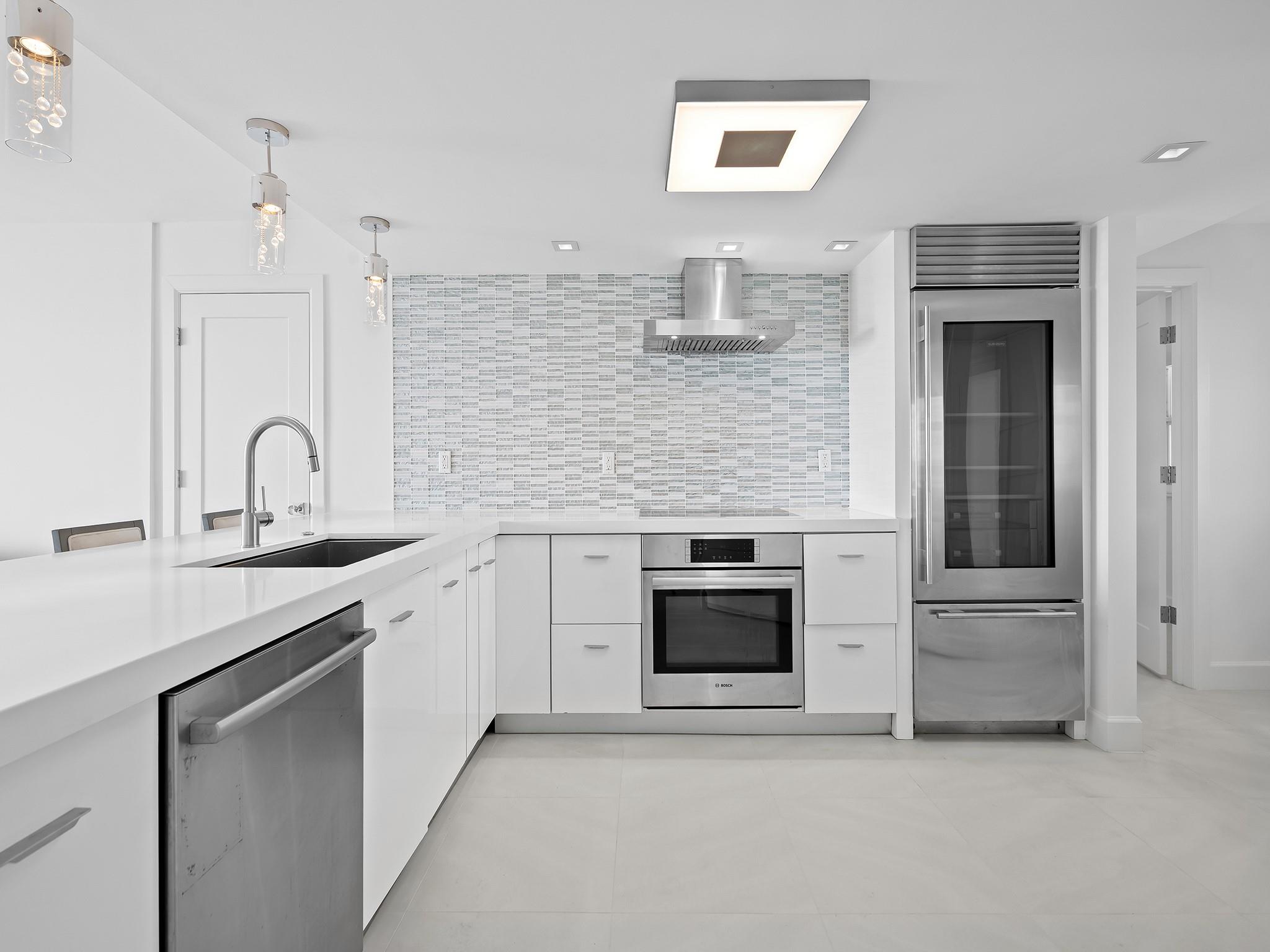 Everglades House Condo - Residential Lease