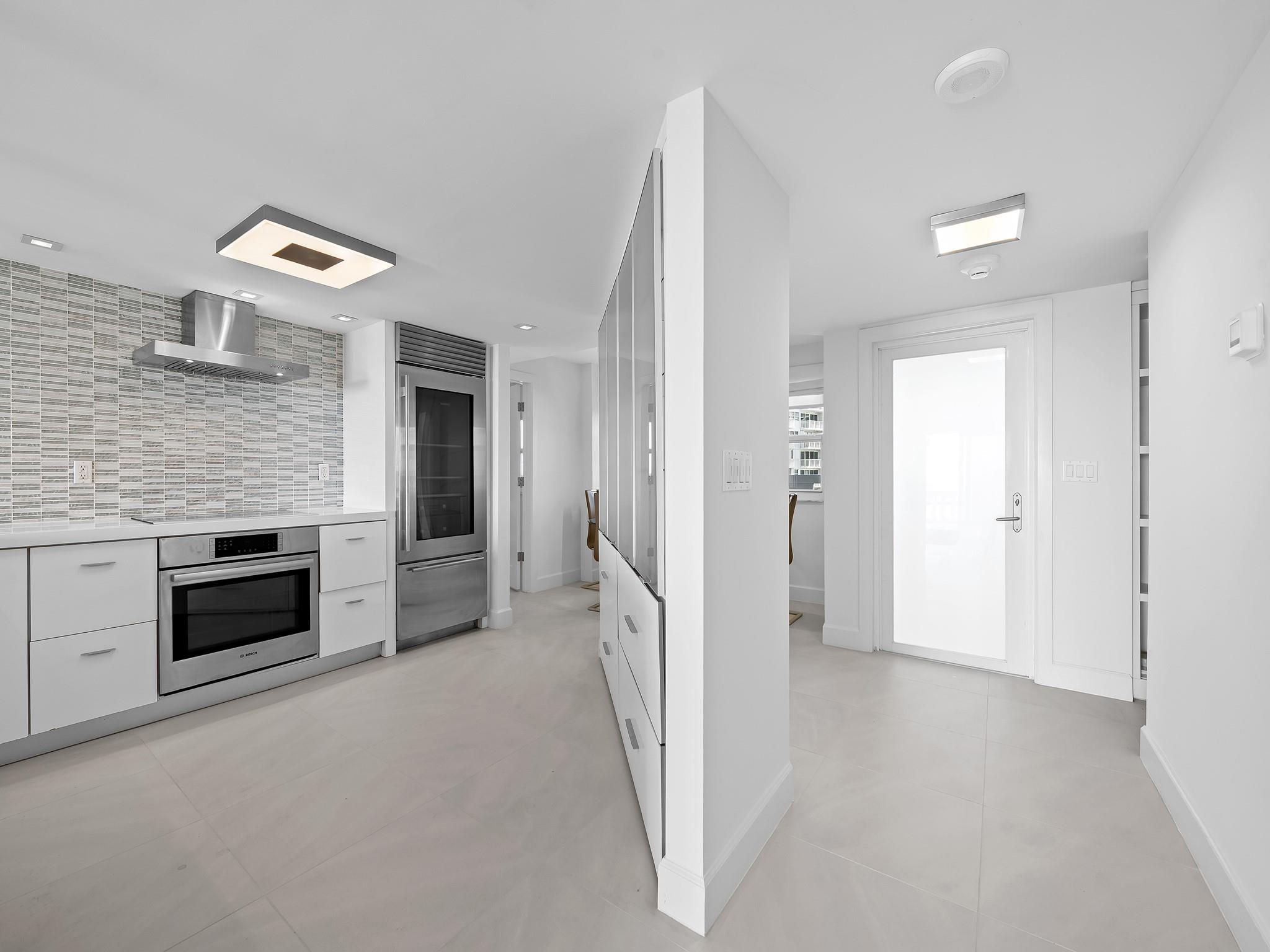 Everglades House Condo - Residential Lease