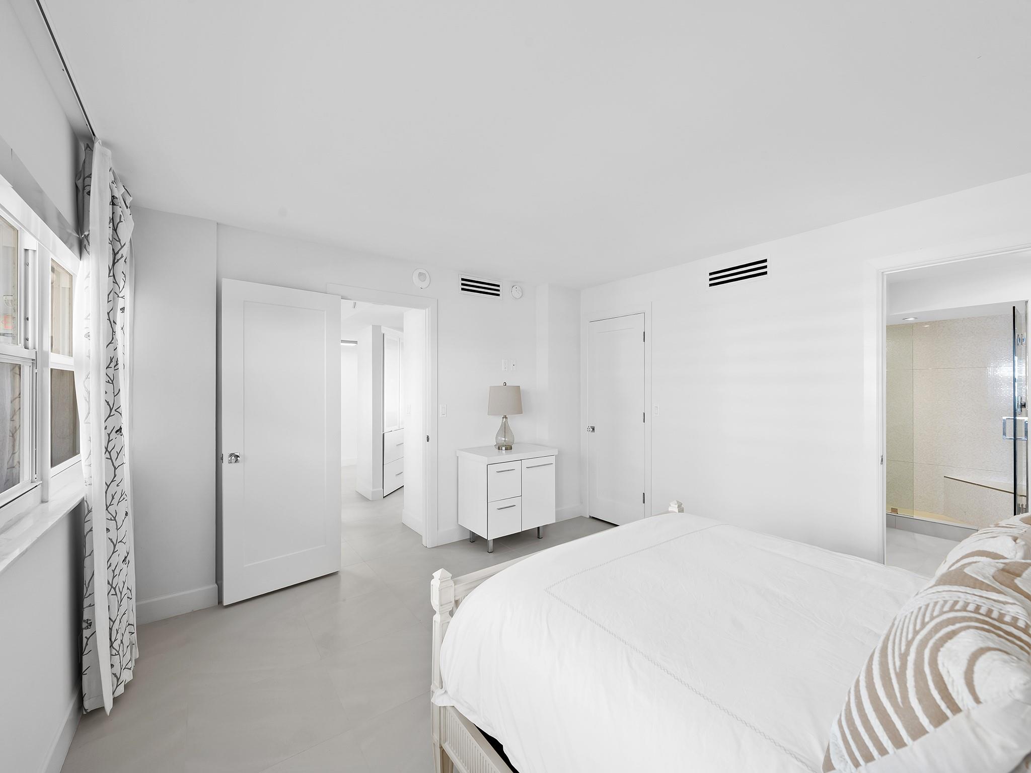 Everglades House Condo - Residential Lease