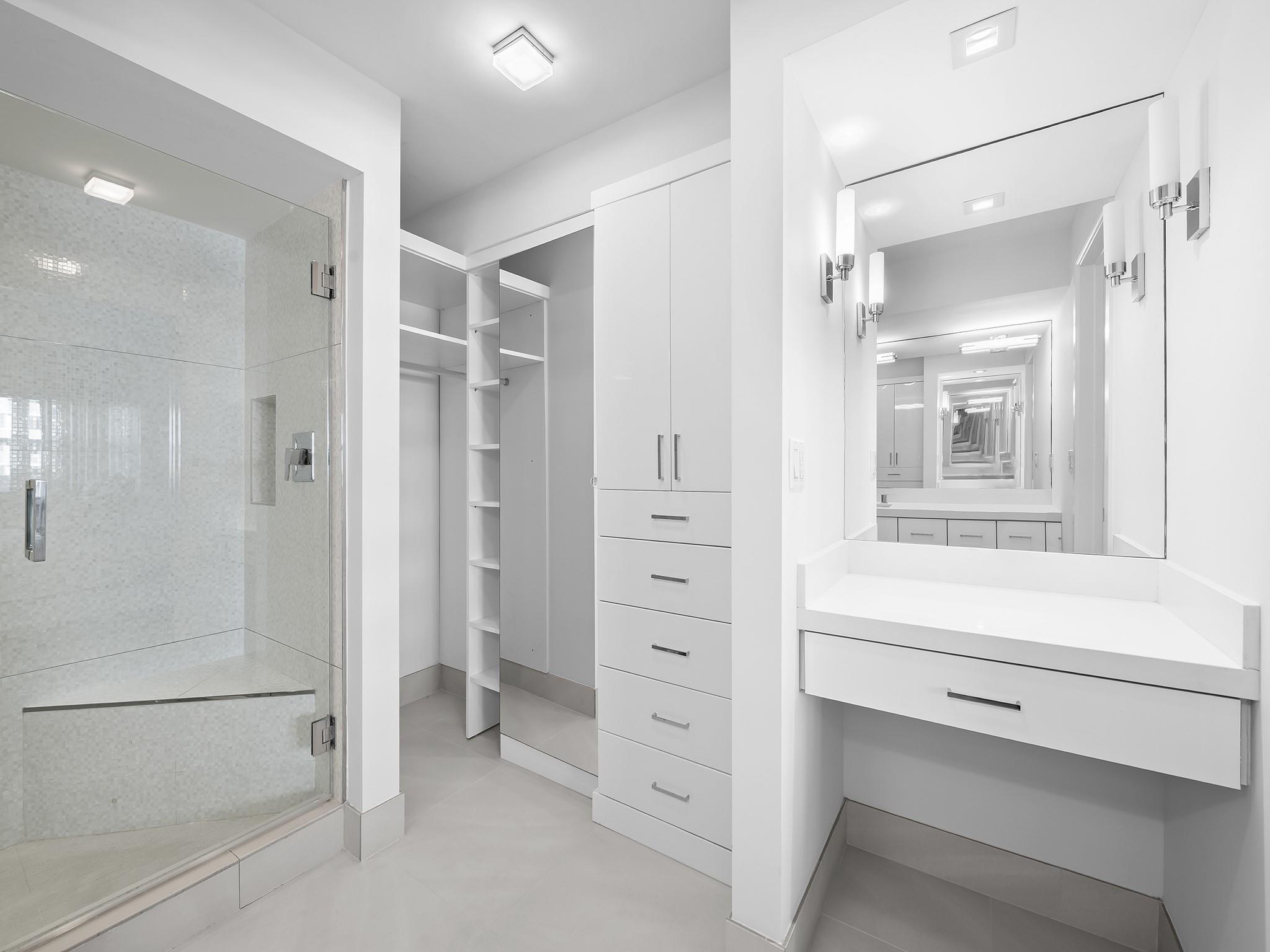 Everglades House Condo - Residential Lease