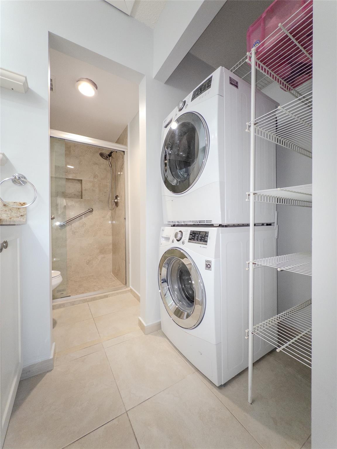 SUNRISE LAKES PHASE 4 - Residential