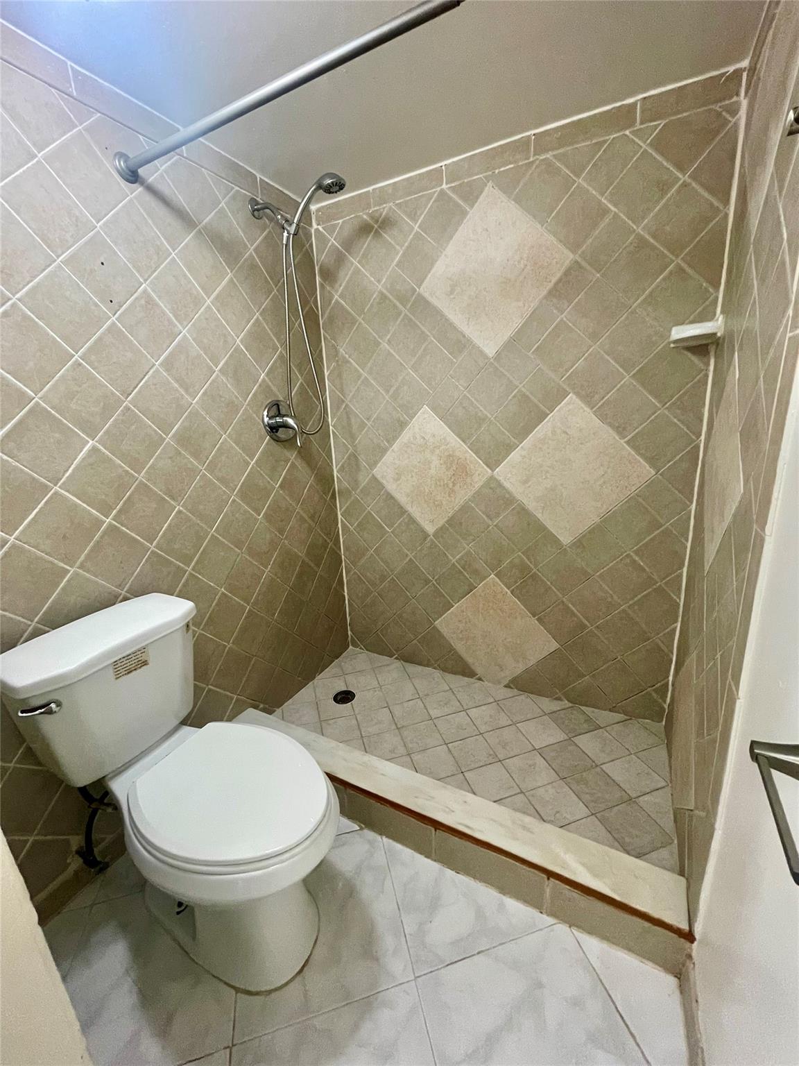 THE GARDENS OF BURNHAM - Residential