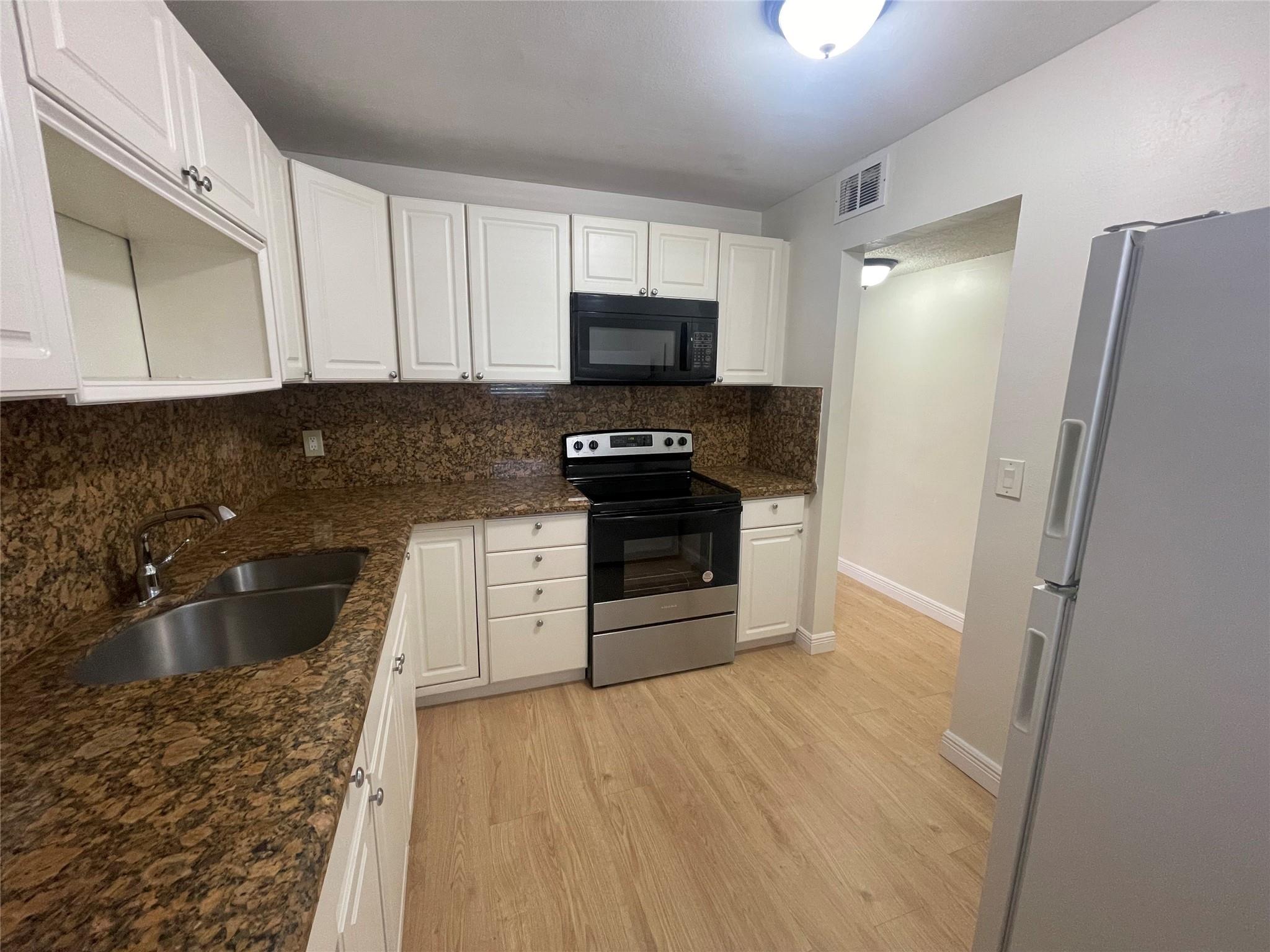 THE GARDENS OF BURNHAM - Residential