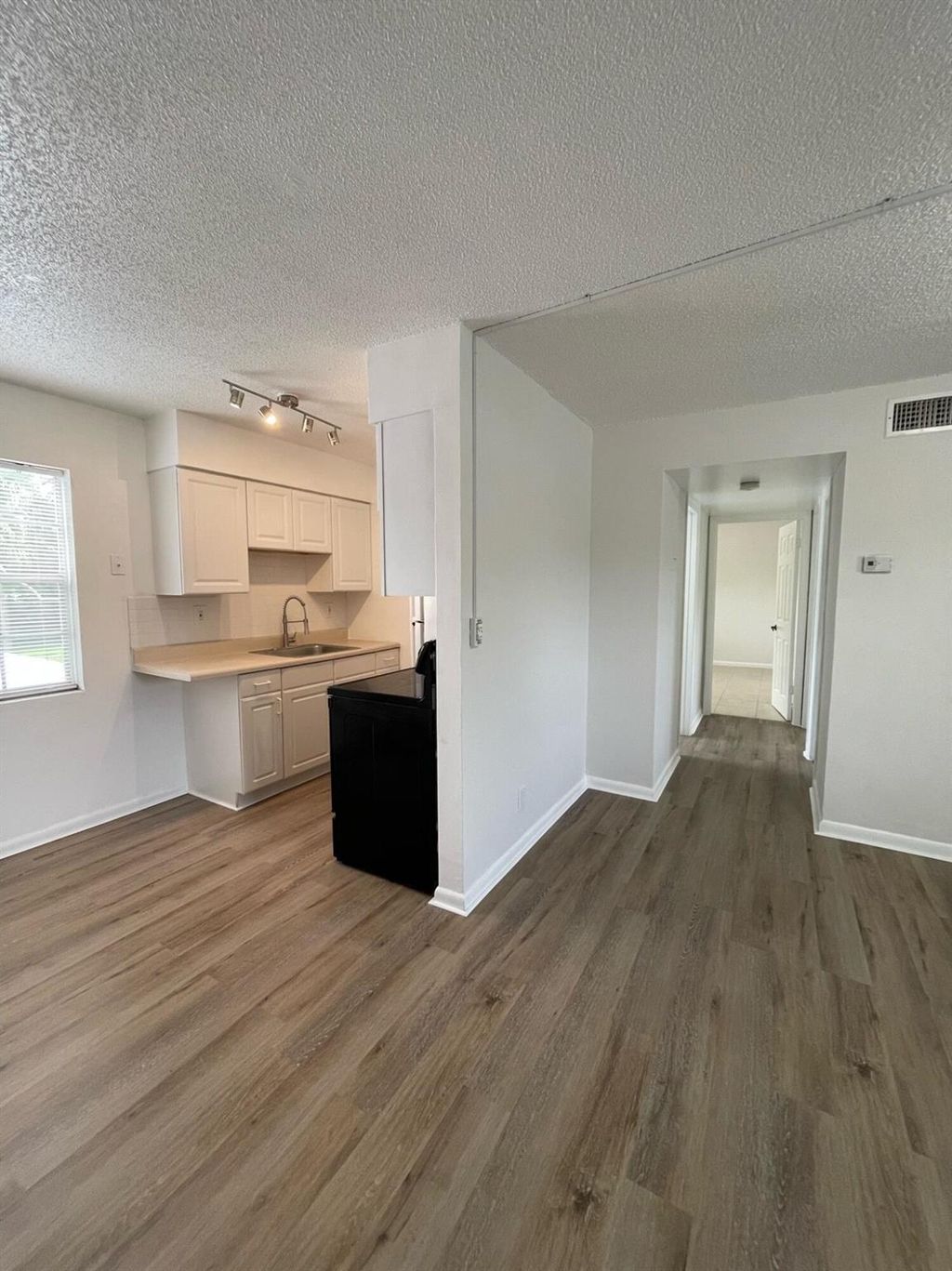 Photo of 650 SW 15th Avenue, Fort Lauderdale, FL 33312 (MLS # R11047672)