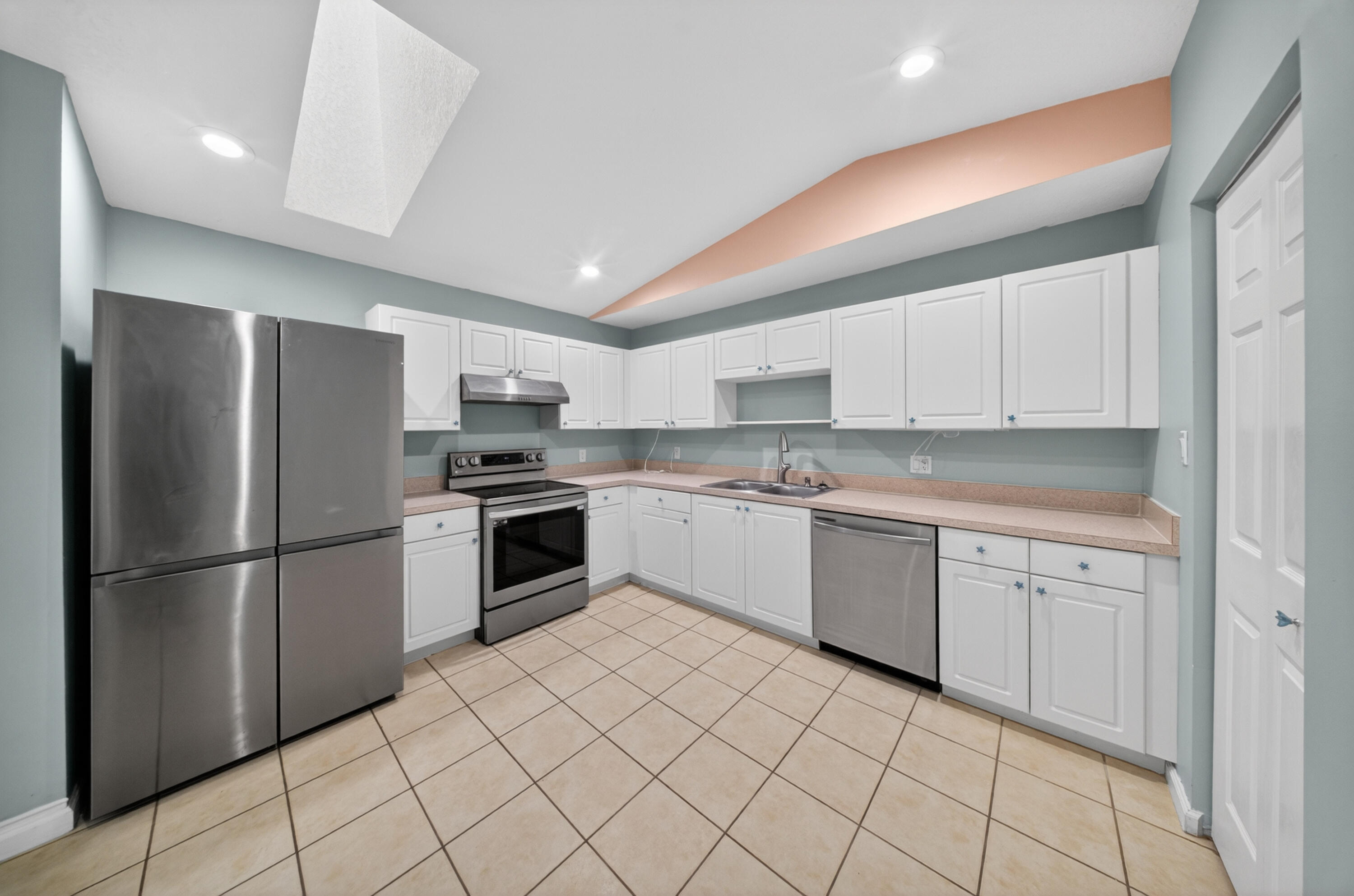 1567 Pheasant Walk B