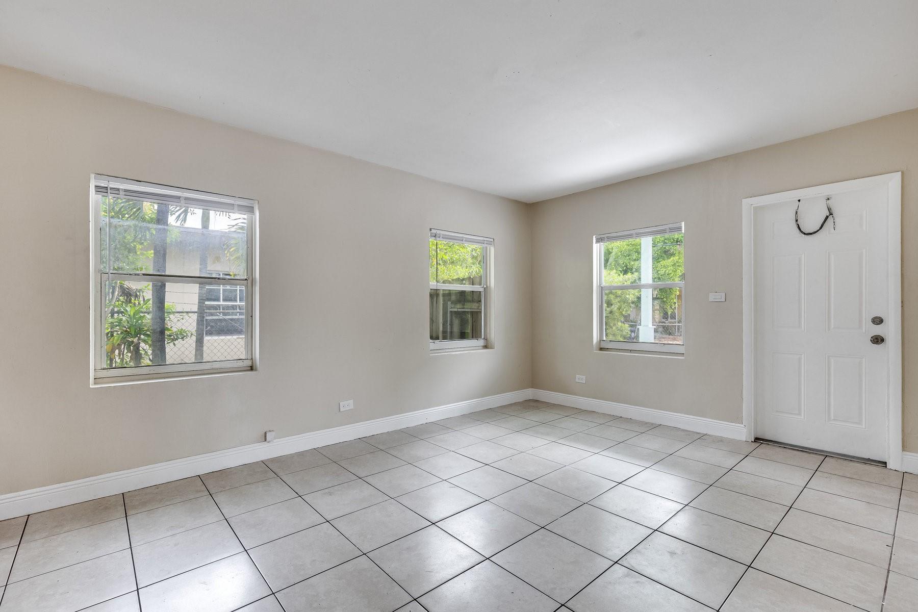 729 NW 17th Avenue