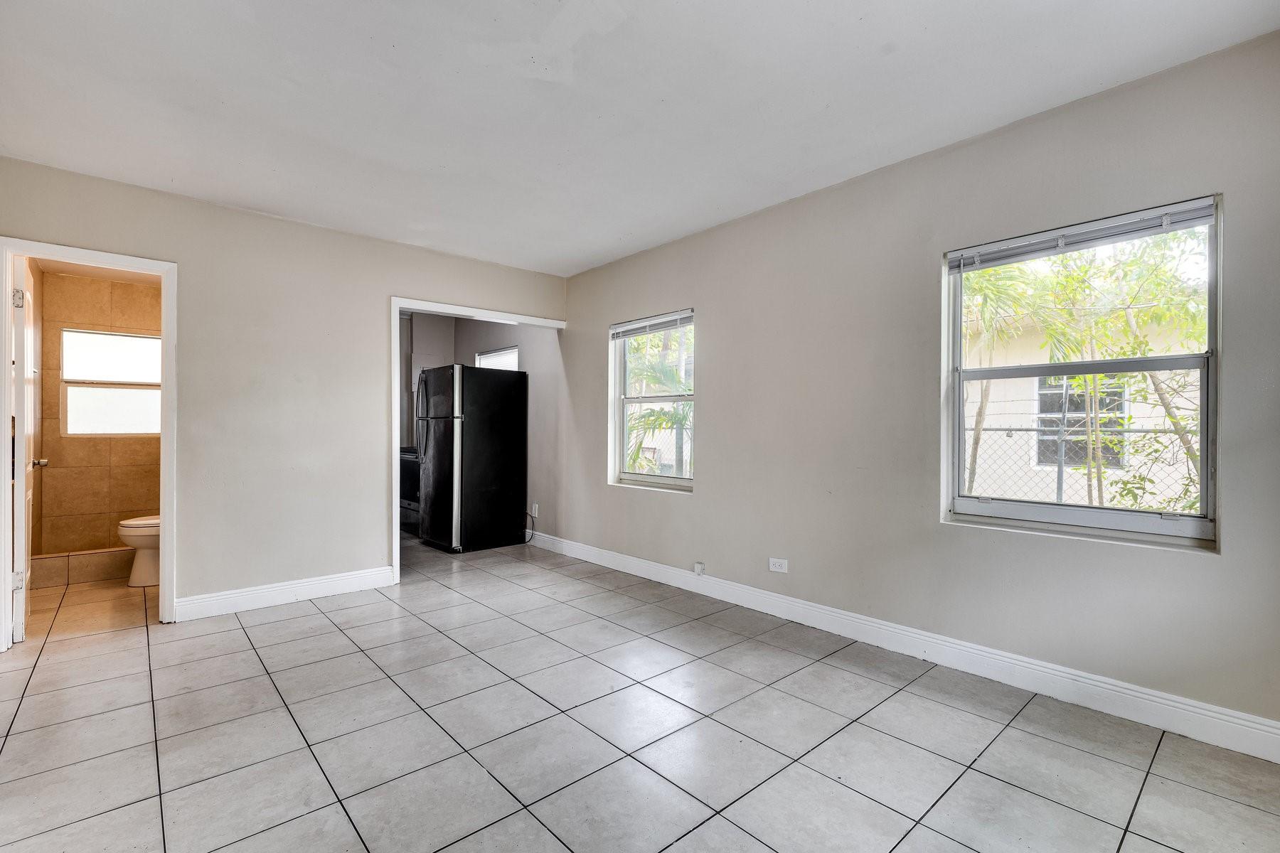 729 NW 17th Avenue