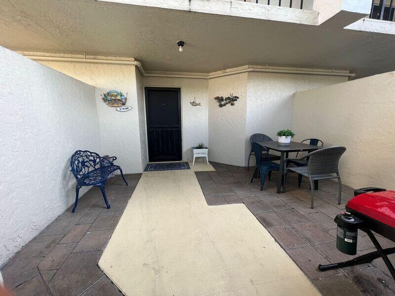 Lavers Resort & Racquet - Residential Lease