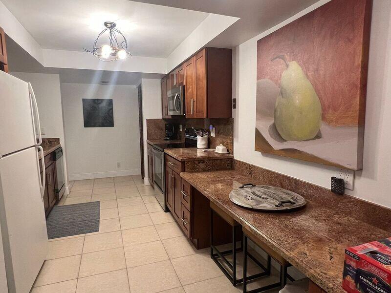 Lavers Resort & Racquet - Residential Lease