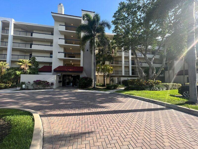 Lavers Resort & Racquet - Residential Lease