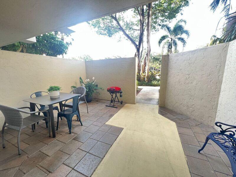 Lavers Resort & Racquet - Residential Lease