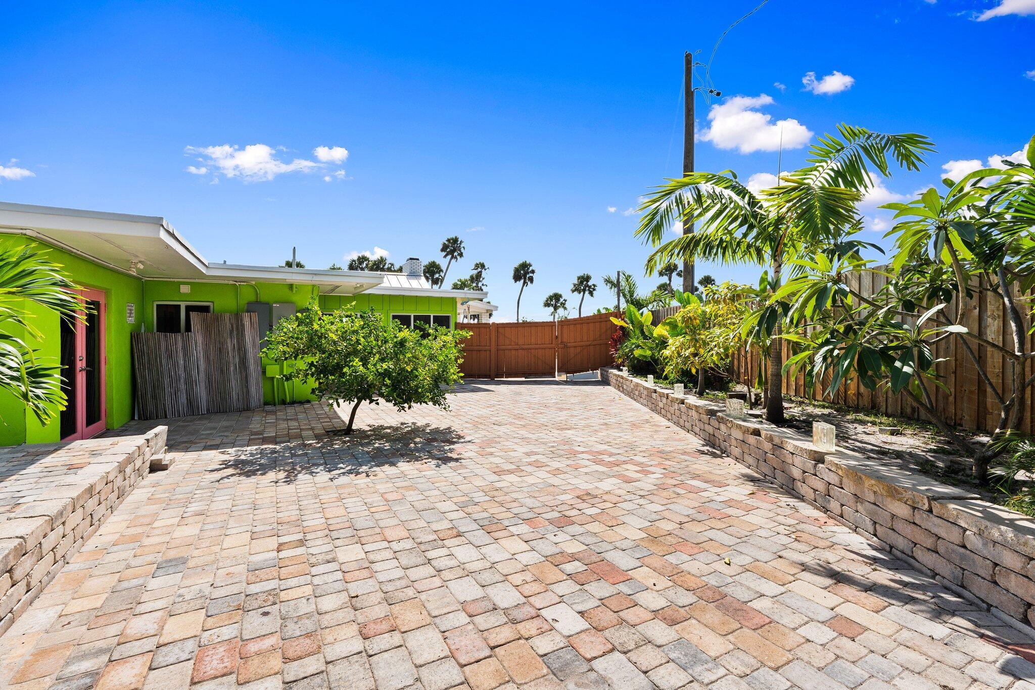 J O FRIES SUBDIVISION - Residential Lease