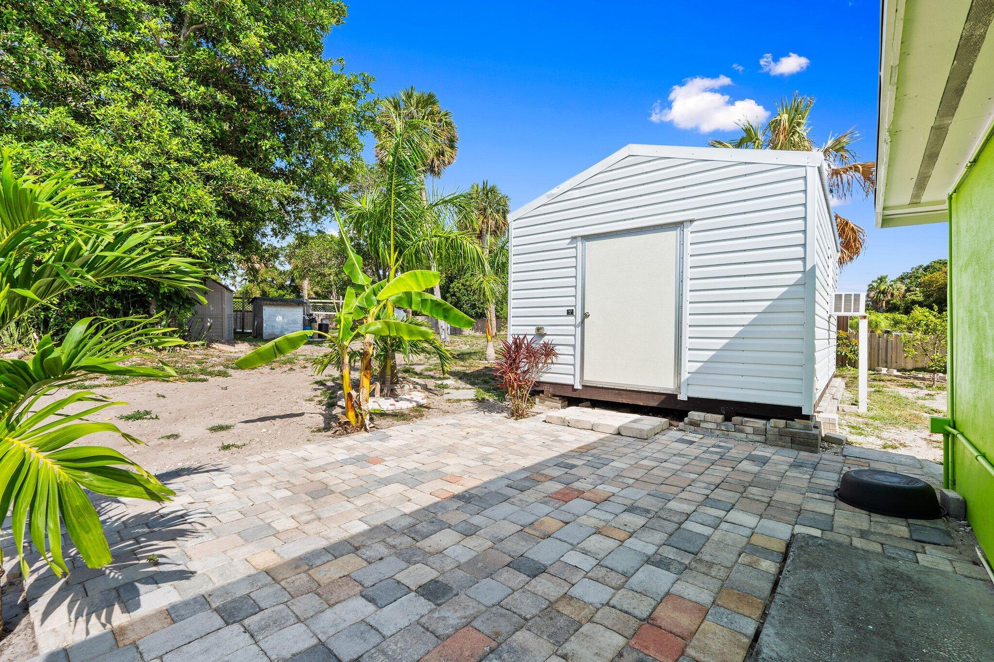 J O FRIES SUBDIVISION - Residential Lease