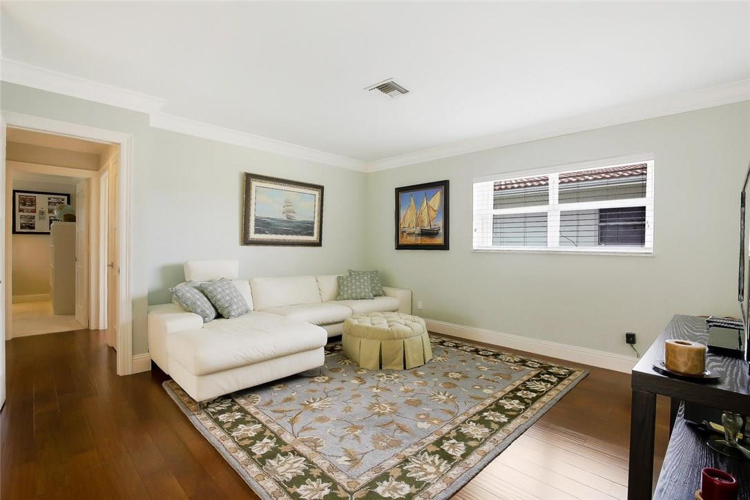 Coral Villas 47-45 B - Residential