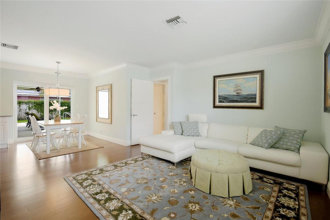 Coral Villas 47-45 B - Residential