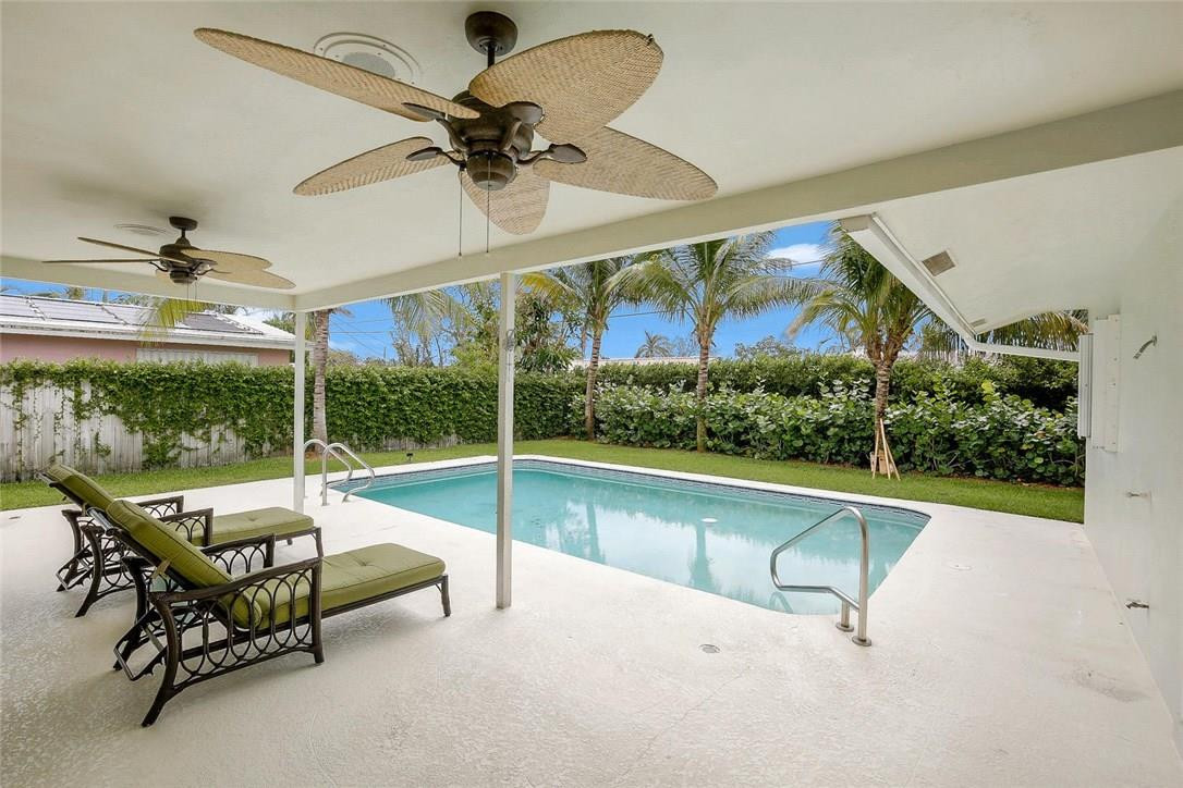 Coral Villas 47-45 B - Residential