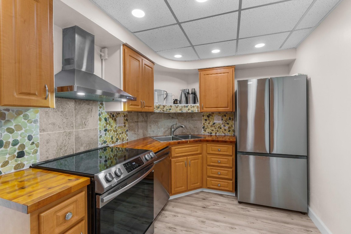 Coral Ridge Towers East - Residential