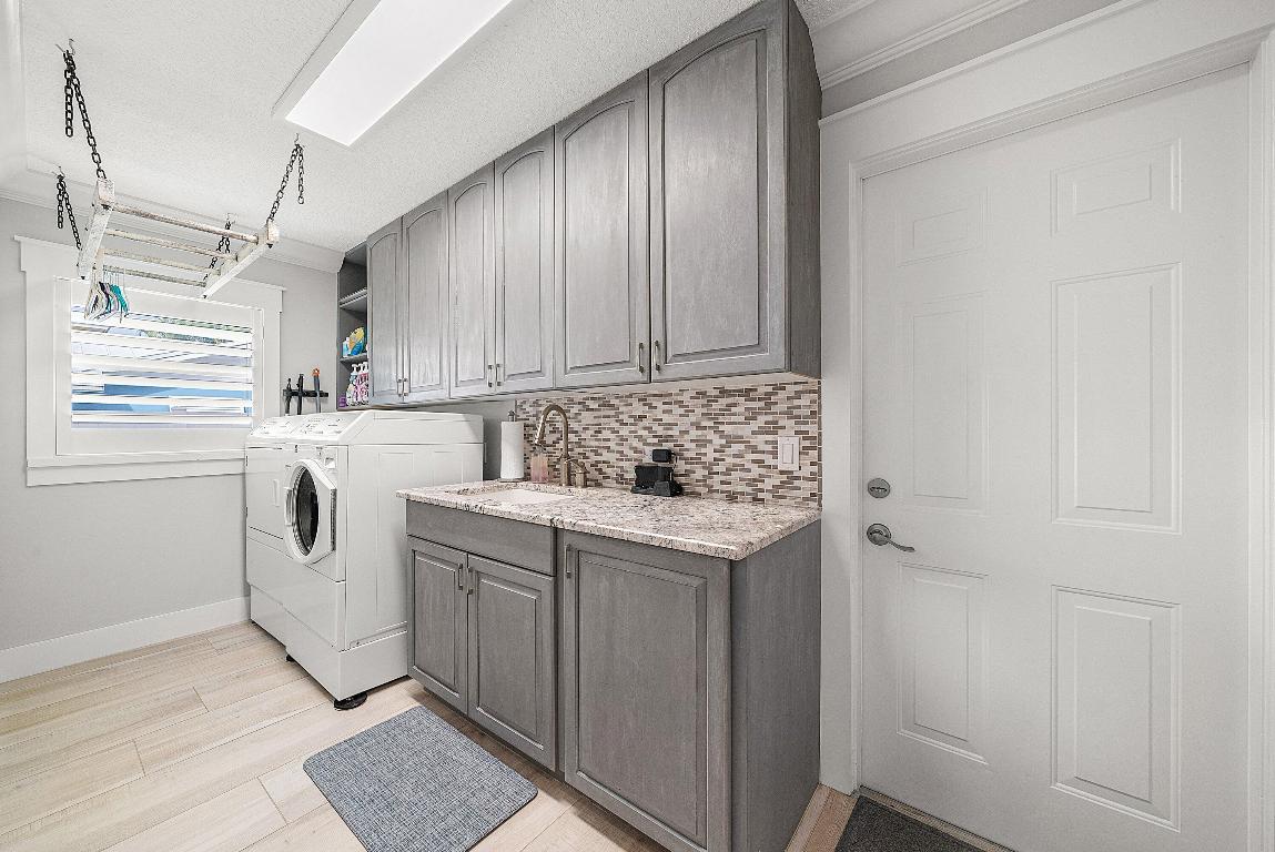 RIVERSIDE - Residential