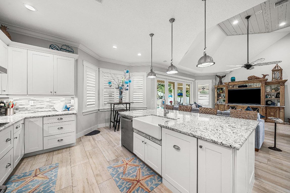 RIVERSIDE - Residential