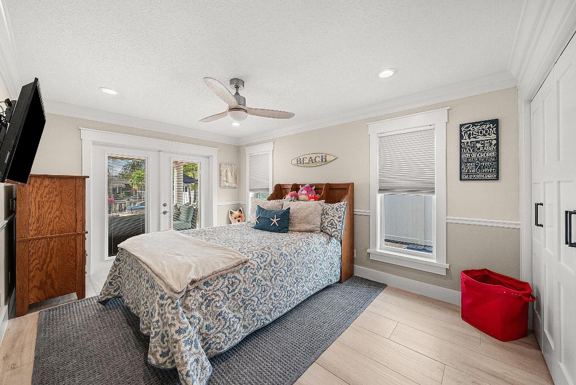 RIVERSIDE - Residential