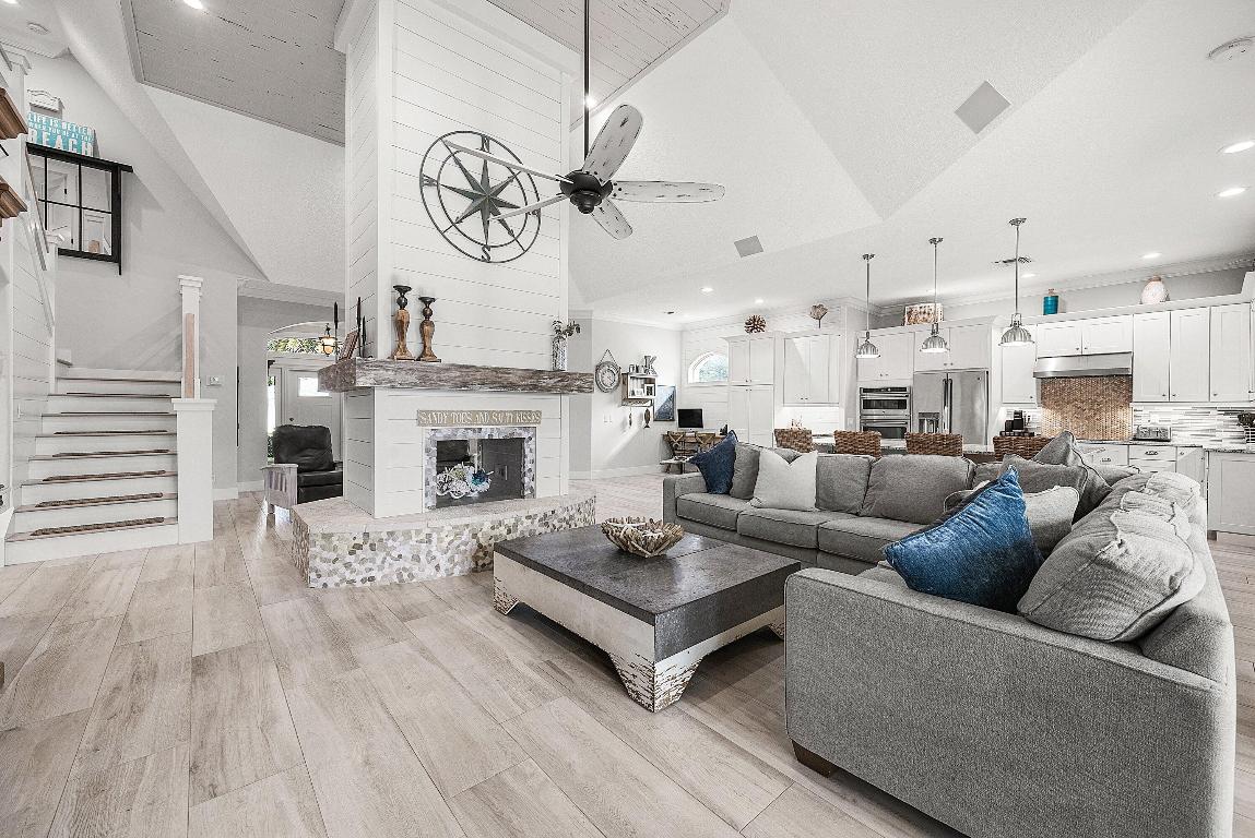 RIVERSIDE - Residential