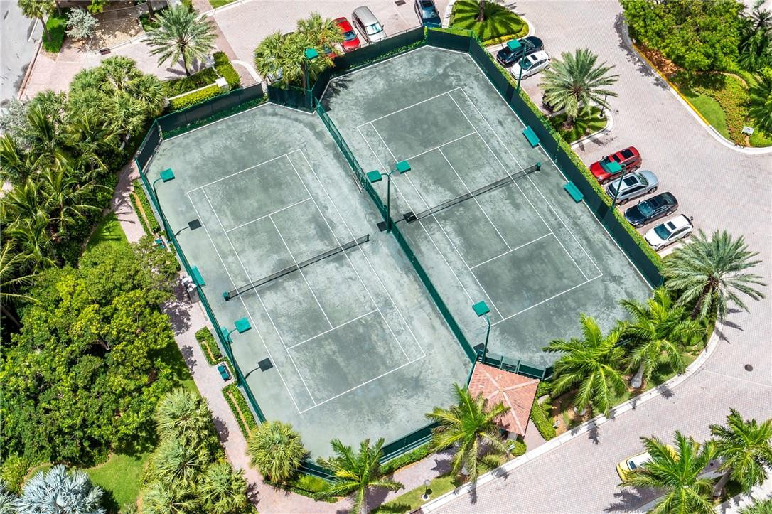 LHERMITAGE I CONDOMINIUM - Residential Lease