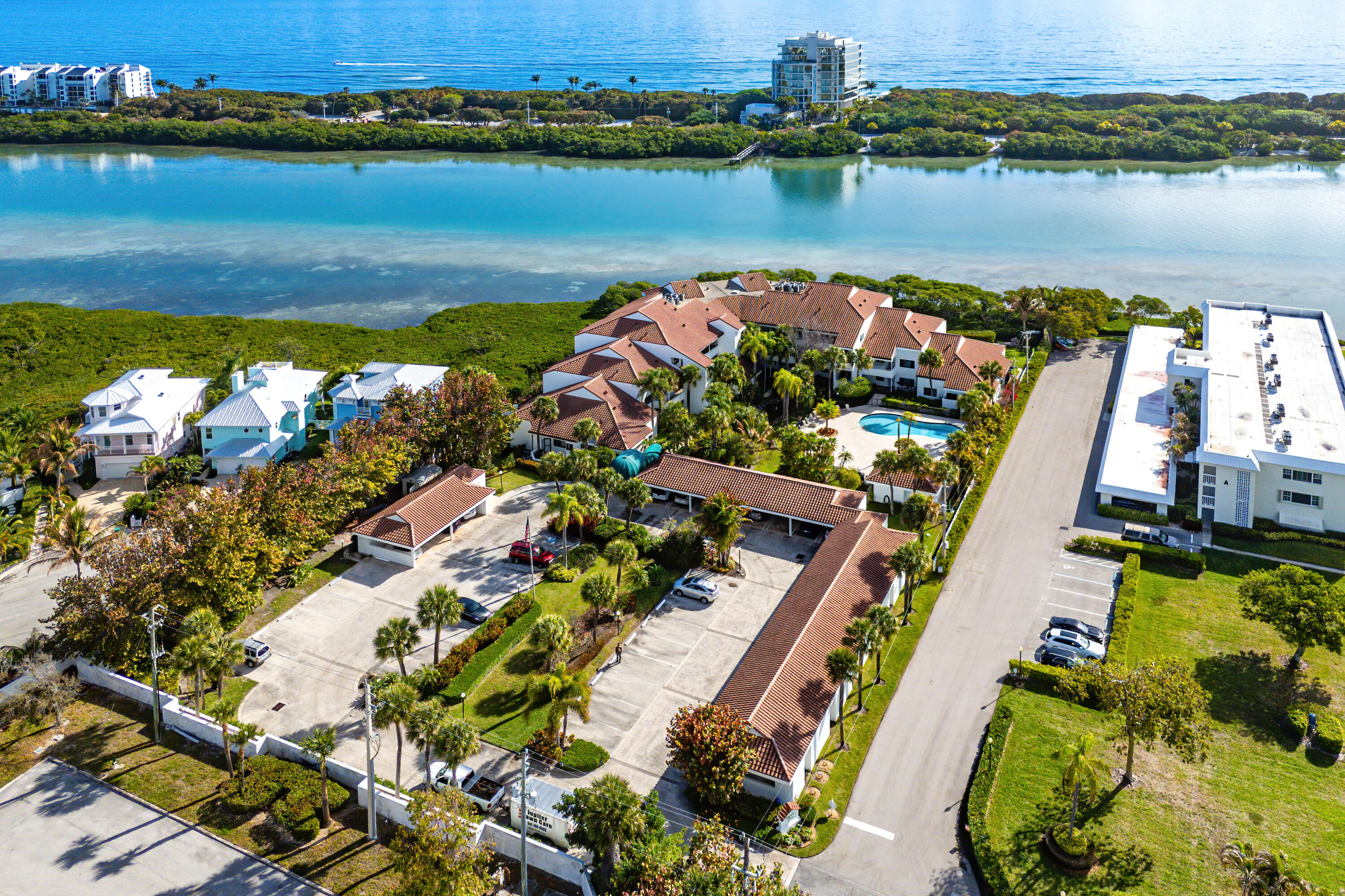 TEQUESTA COVE CONDO - Residential
