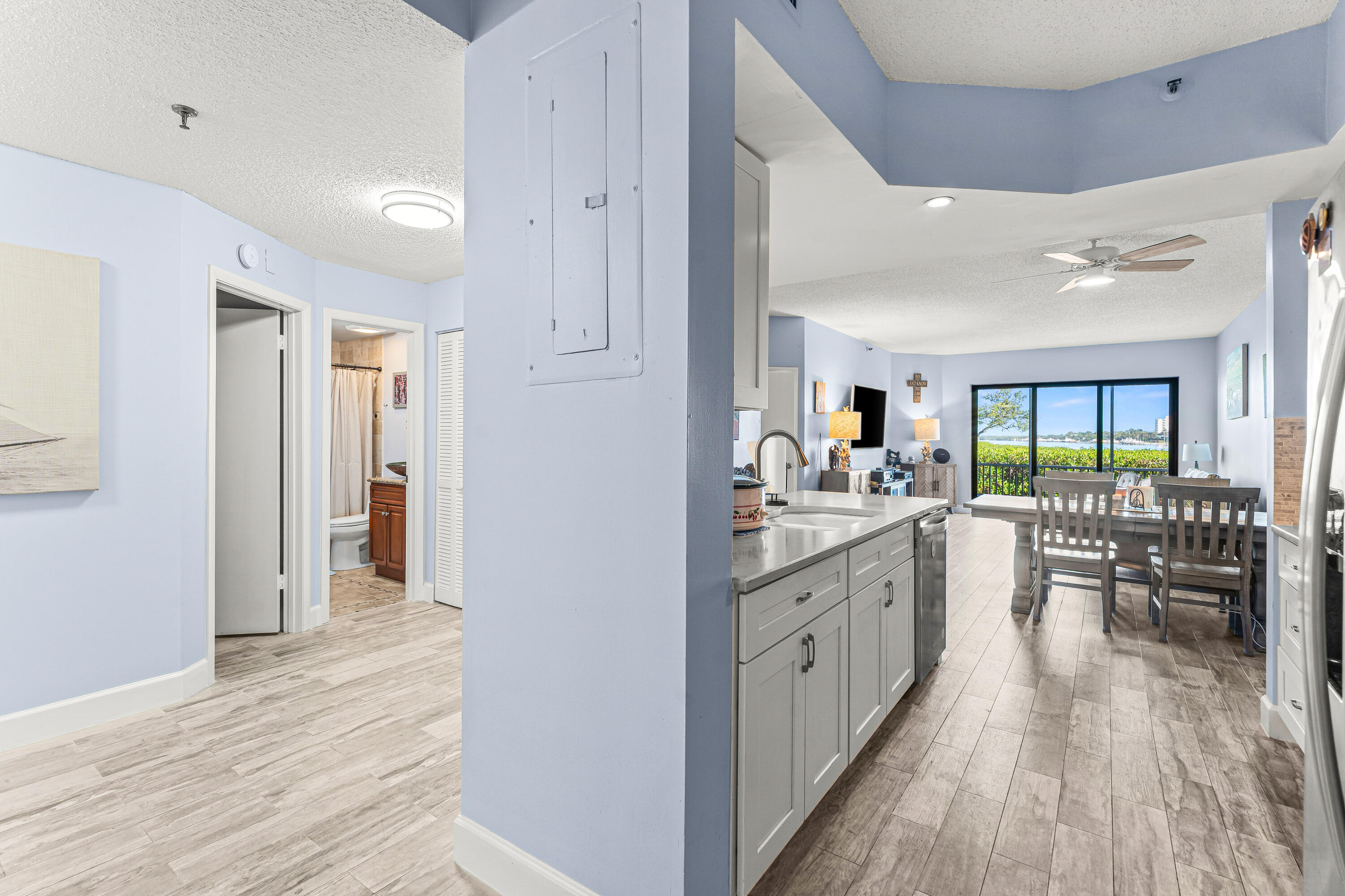 TEQUESTA COVE CONDO - Residential