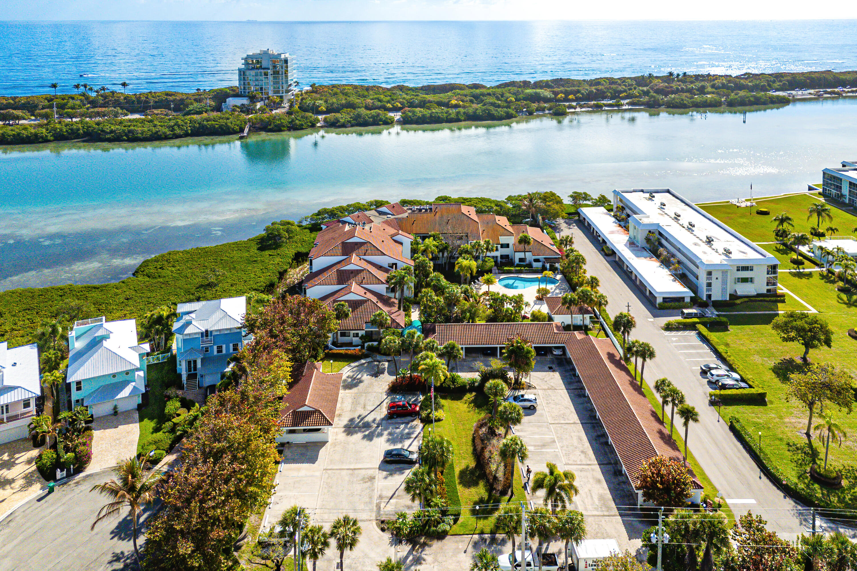 TEQUESTA COVE CONDO - Residential